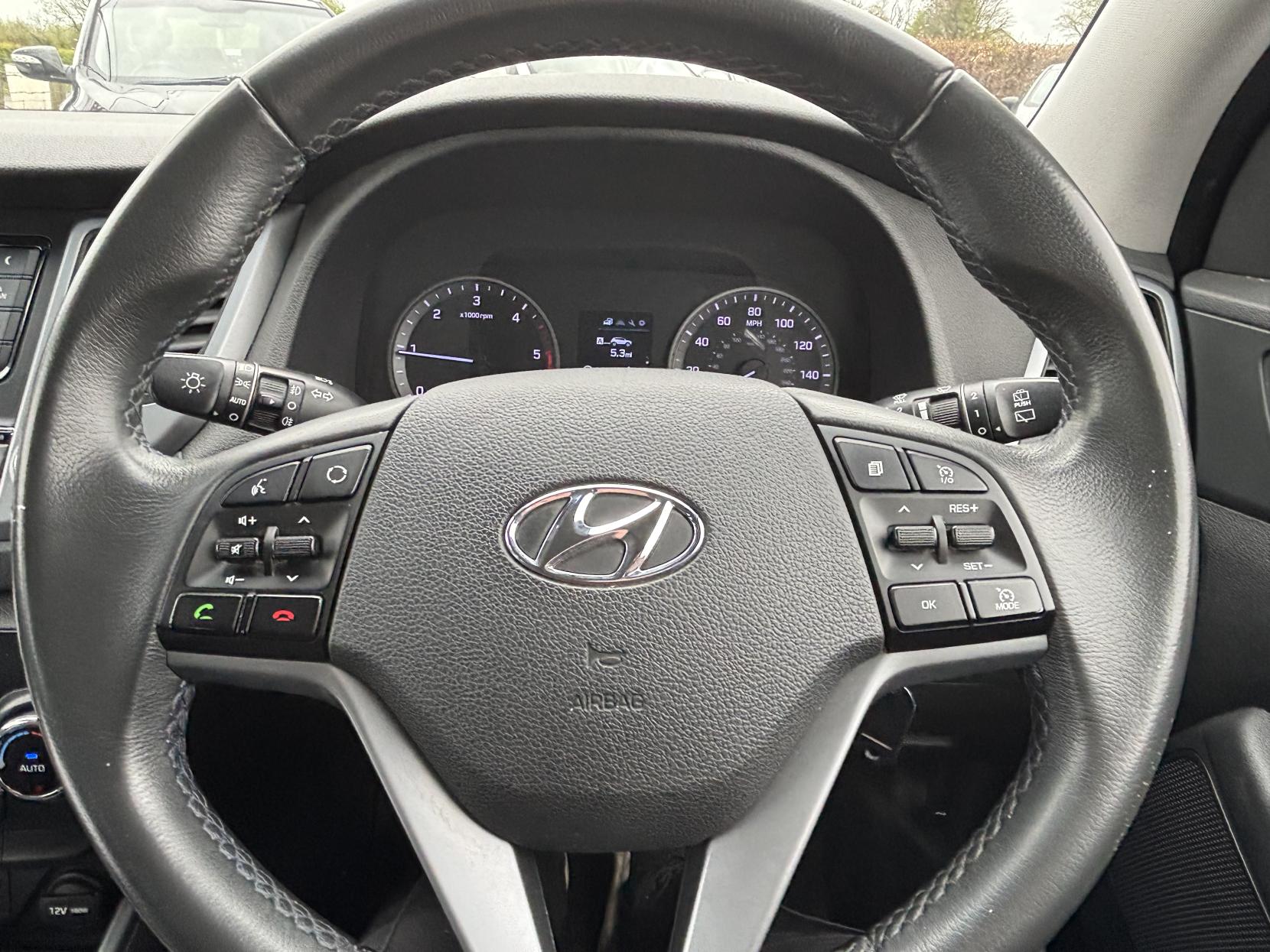 Hyundai TUCSON 1.7 CRDi Blue Drive SE SUV 5dr Diesel Manual Euro 6 (s/s) (116 ps)