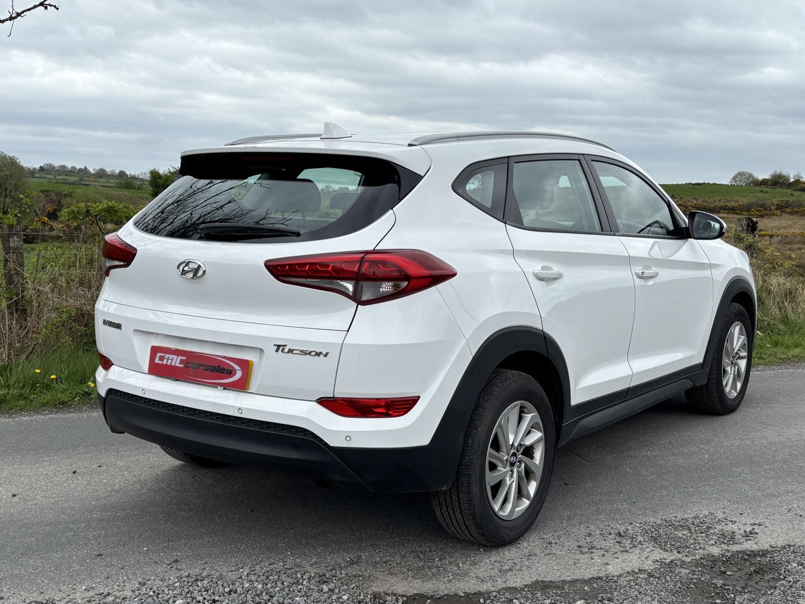 Hyundai TUCSON 1.7 CRDi Blue Drive SE SUV 5dr Diesel Manual Euro 6 (s/s) (116 ps)