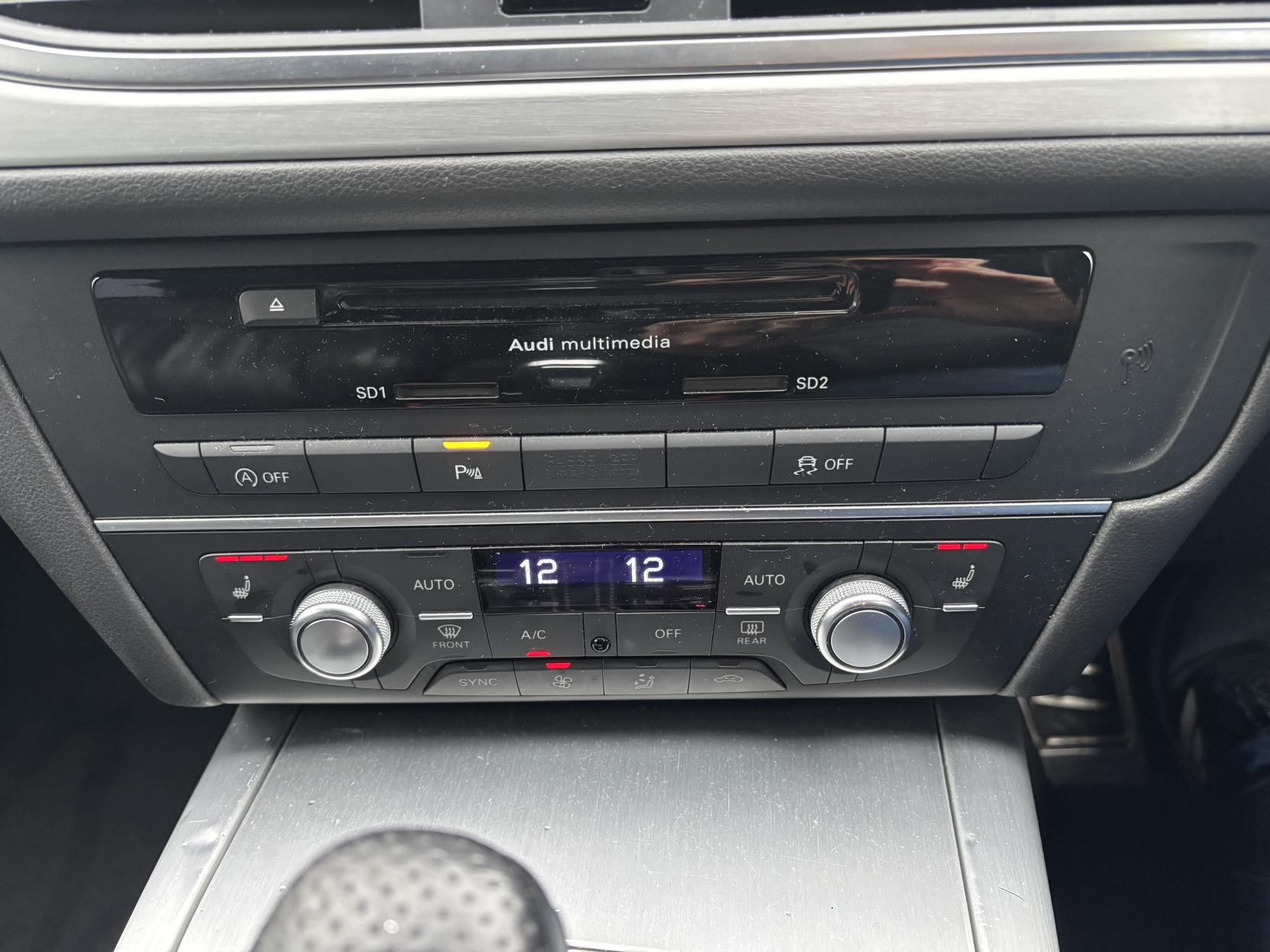 Audi A6 Saloon 2.0 TDI ultra S line Saloon 4dr Diesel S Tronic Euro 6 (s/s) (190 ps)