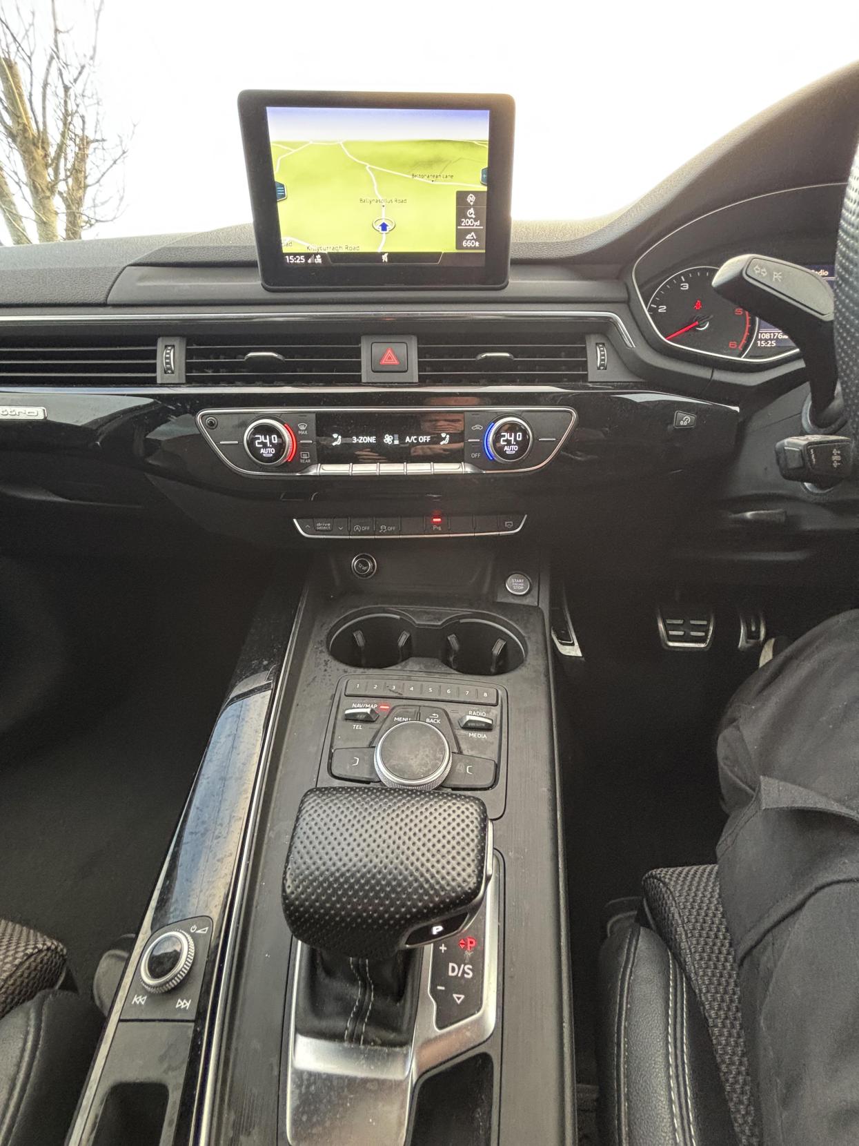 Audi A4 2.0 TDI S line Saloon 4dr Diesel S Tronic quattro Euro 6 (s/s) (190 ps)