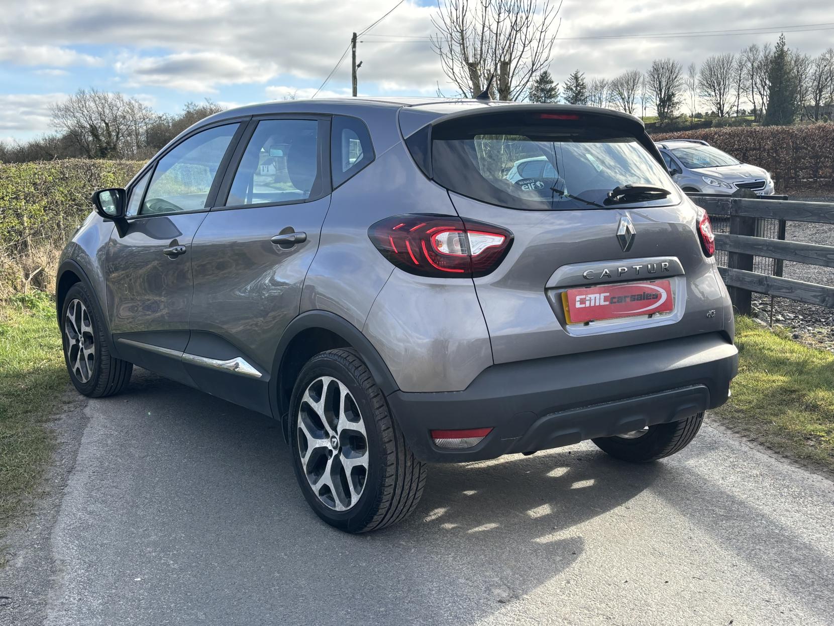 Renault Captur 1.5 dCi ENERGY Dynamique Nav SUV 5dr Diesel Manual Euro 6 (s/s) (90 ps)