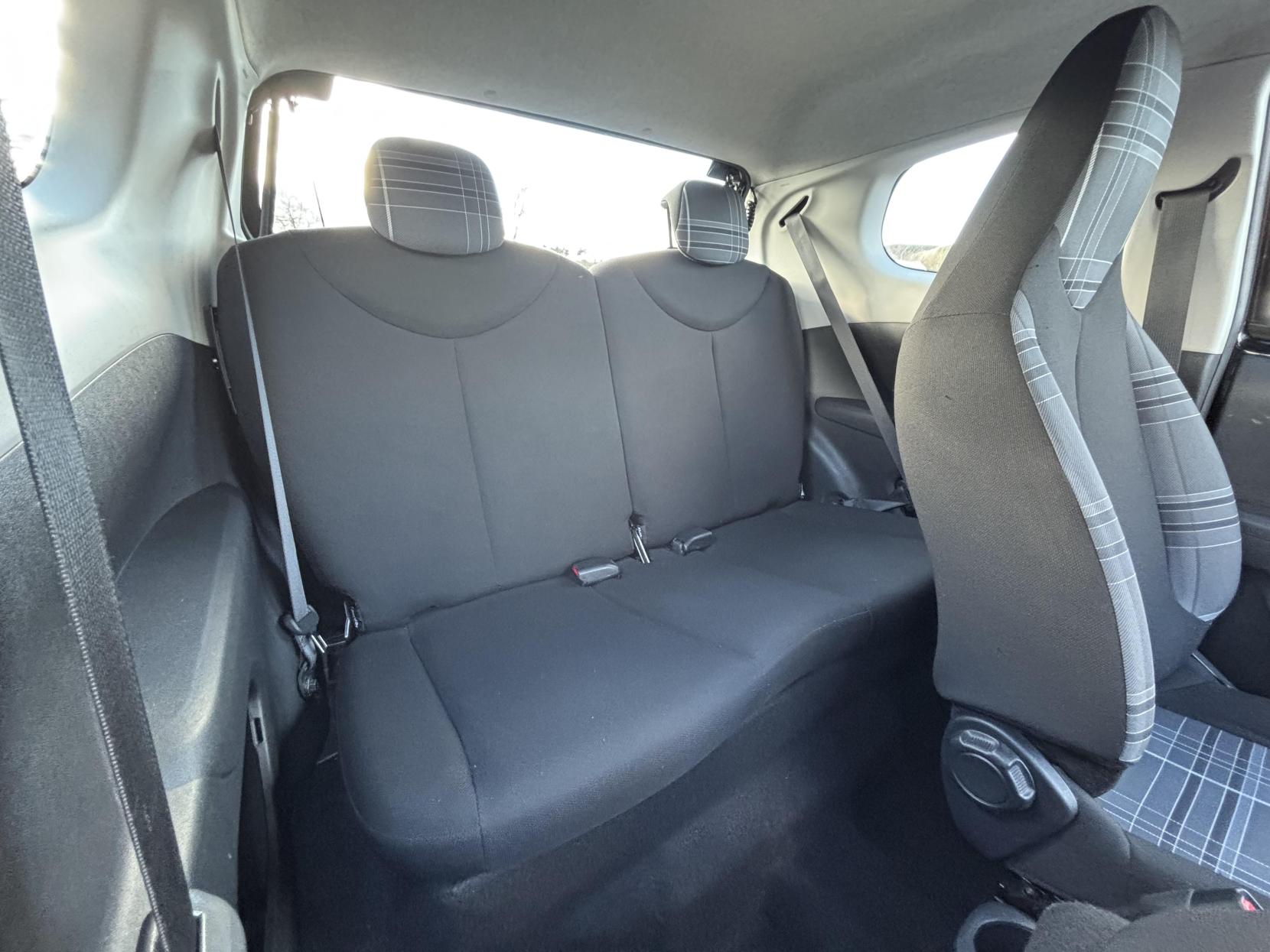 Peugeot 108 1.0 Active Hatchback 3dr Petrol Manual Euro 6 (68 ps)