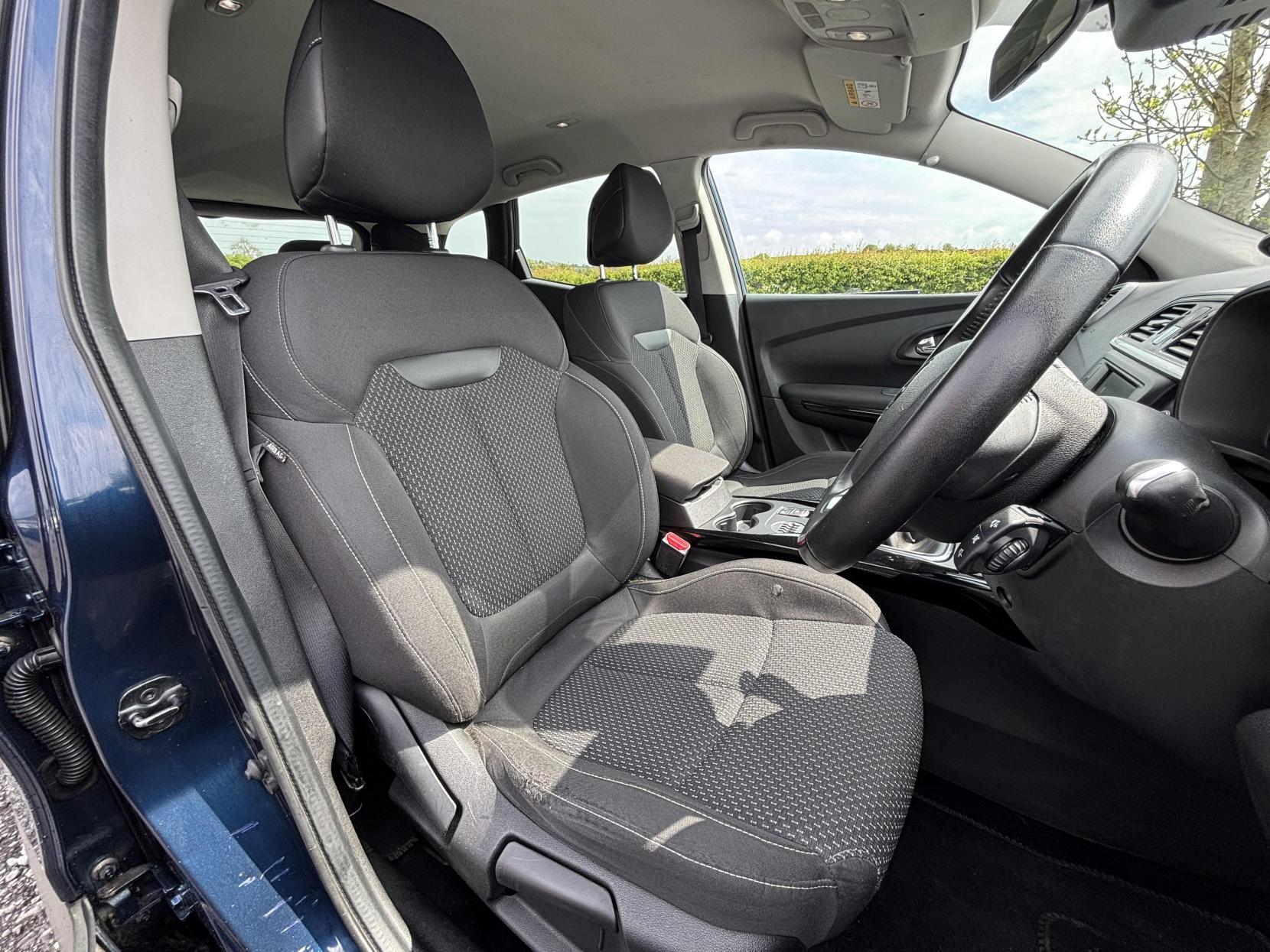 Renault Kadjar 1.5 dCi Dynamique Nav SUV 5dr Diesel Manual Euro 6 (s/s) (110 ps)