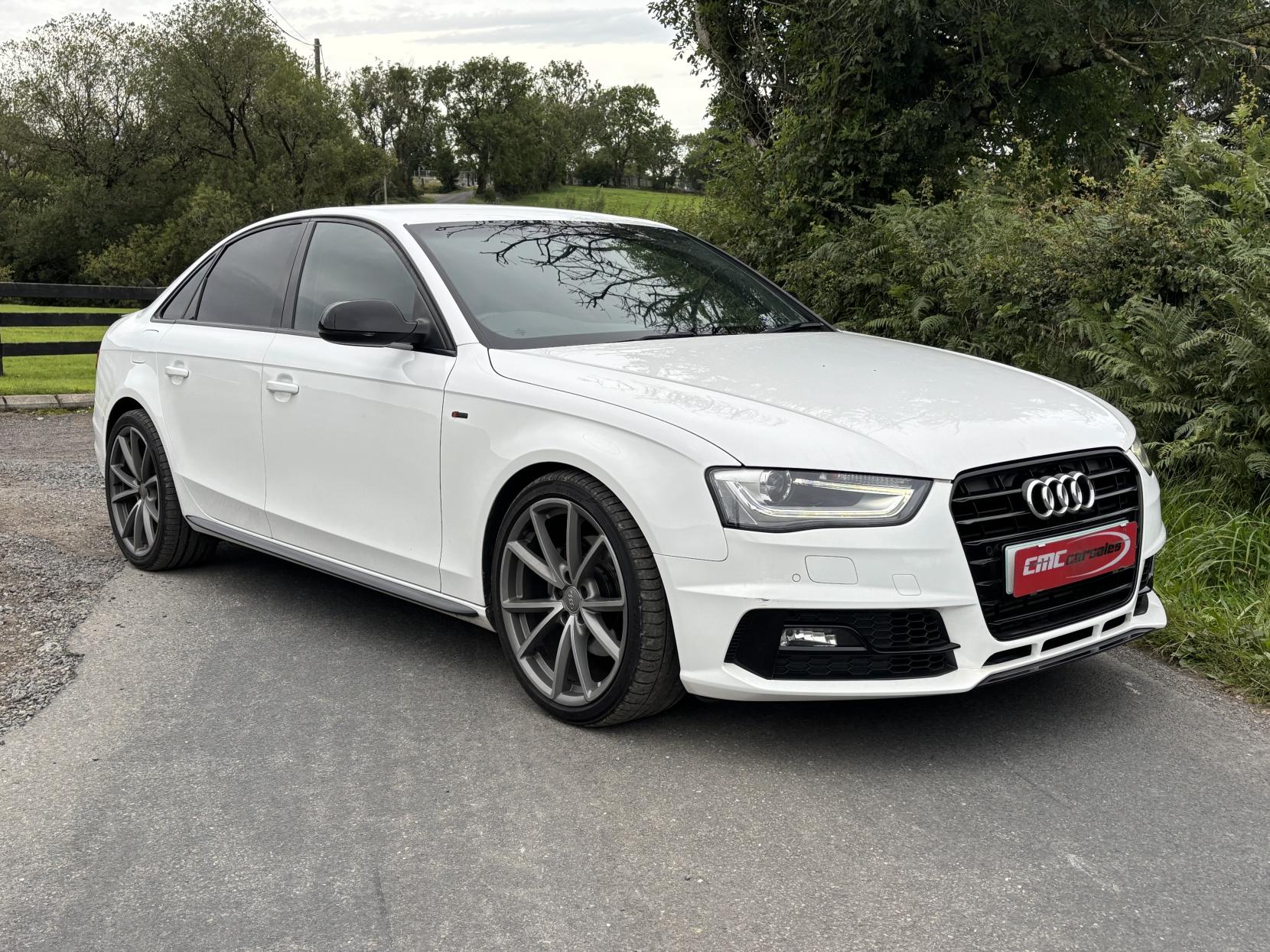 Audi A4 2.0 TDI Black Edition Plus Saloon 4dr Diesel Multitronic Euro 5 (s/s) (177 ps)