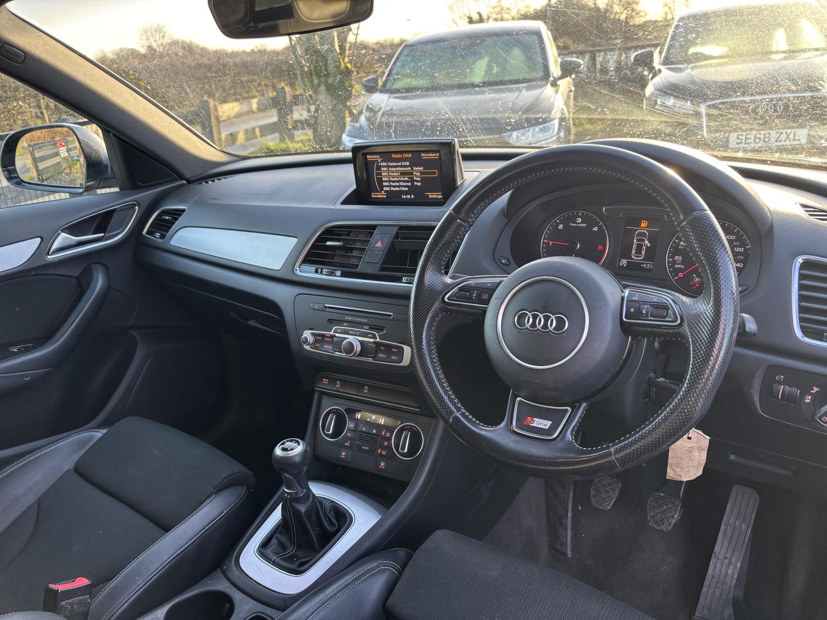 Audi Q3 2.0 TDI S line SUV 5dr Diesel Manual Euro 6 (s/s) (150 ps)