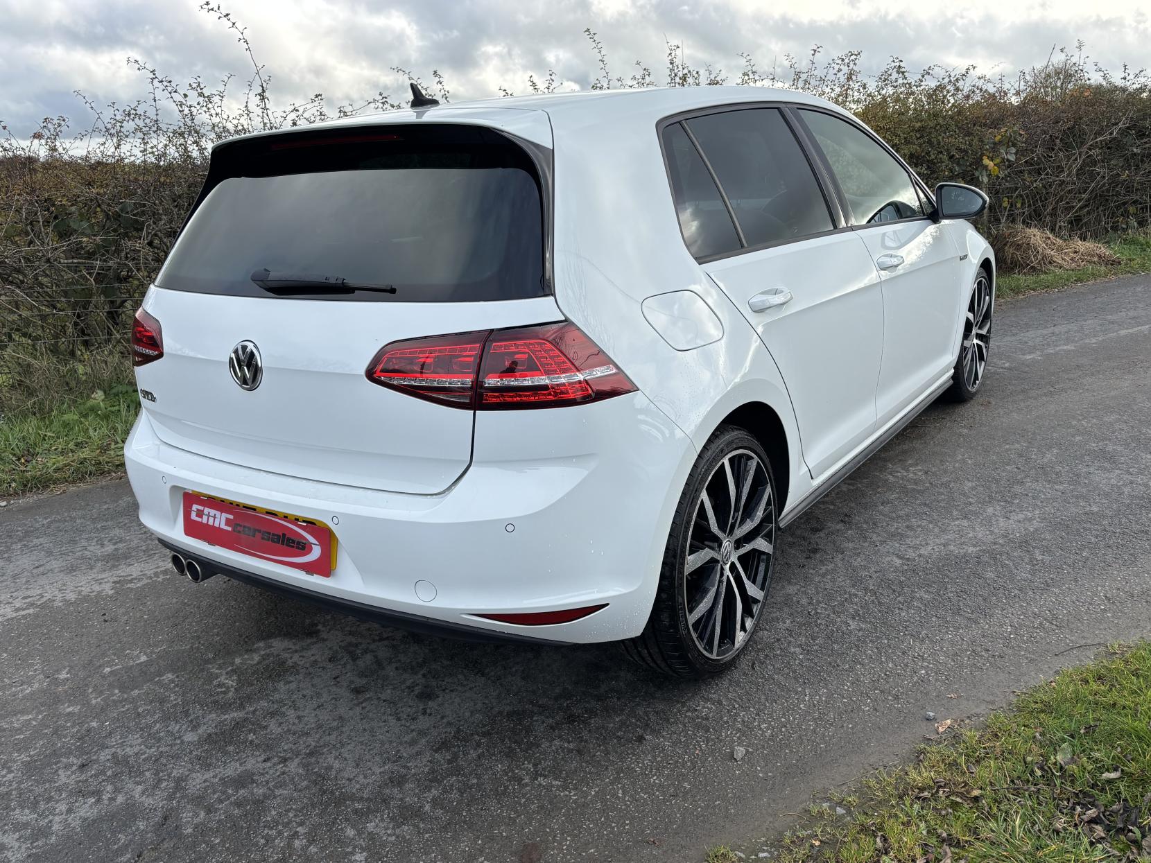 Volkswagen Golf 2.0 TDI BlueMotion Tech GTD Hatchback 5dr Diesel Manual Euro 6 (s/s) (184 ps)