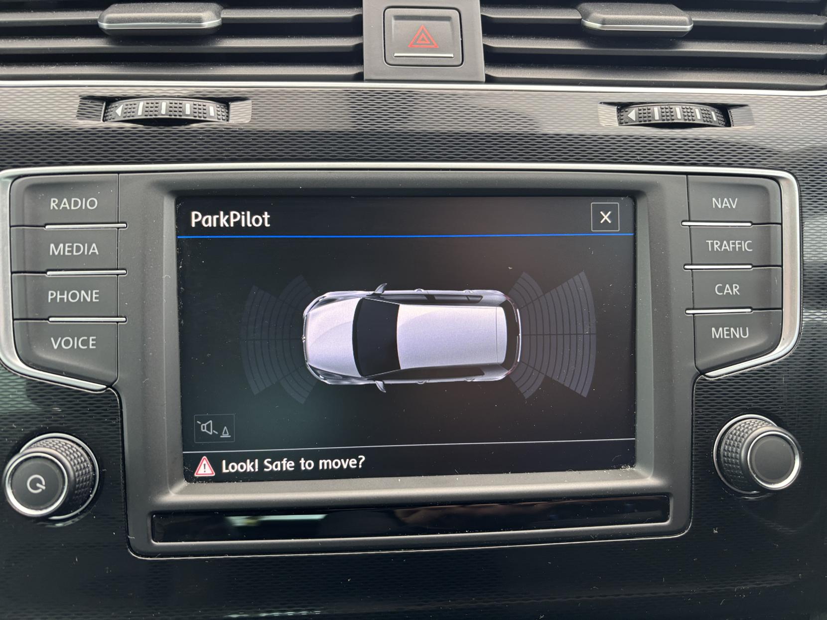 Volkswagen Golf 2.0 TDI BlueMotion Tech GTD Hatchback 5dr Diesel Manual Euro 6 (s/s) (184 ps)