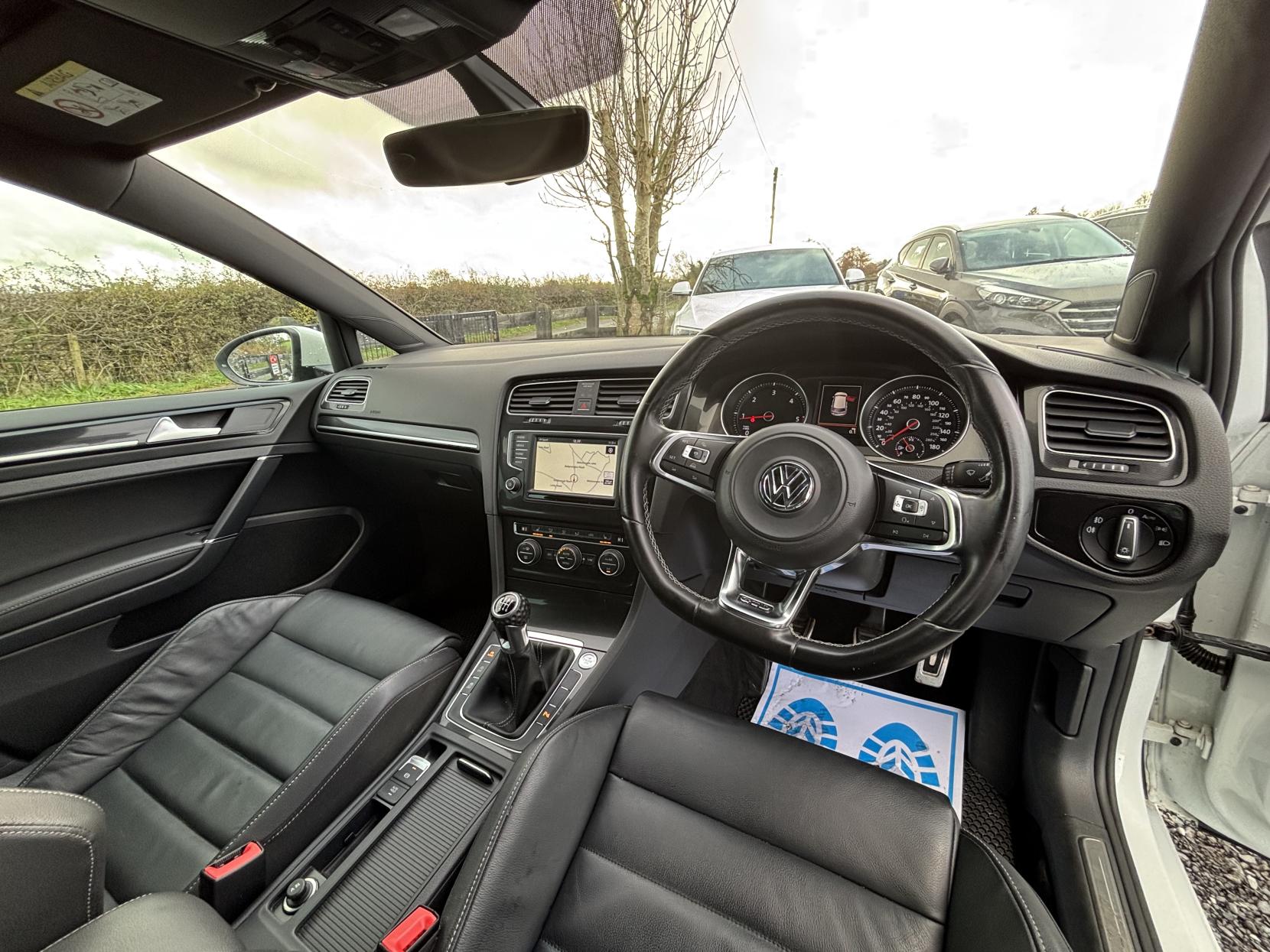 Volkswagen Golf 2.0 TDI BlueMotion Tech GTD Hatchback 5dr Diesel Manual Euro 6 (s/s) (184 ps)