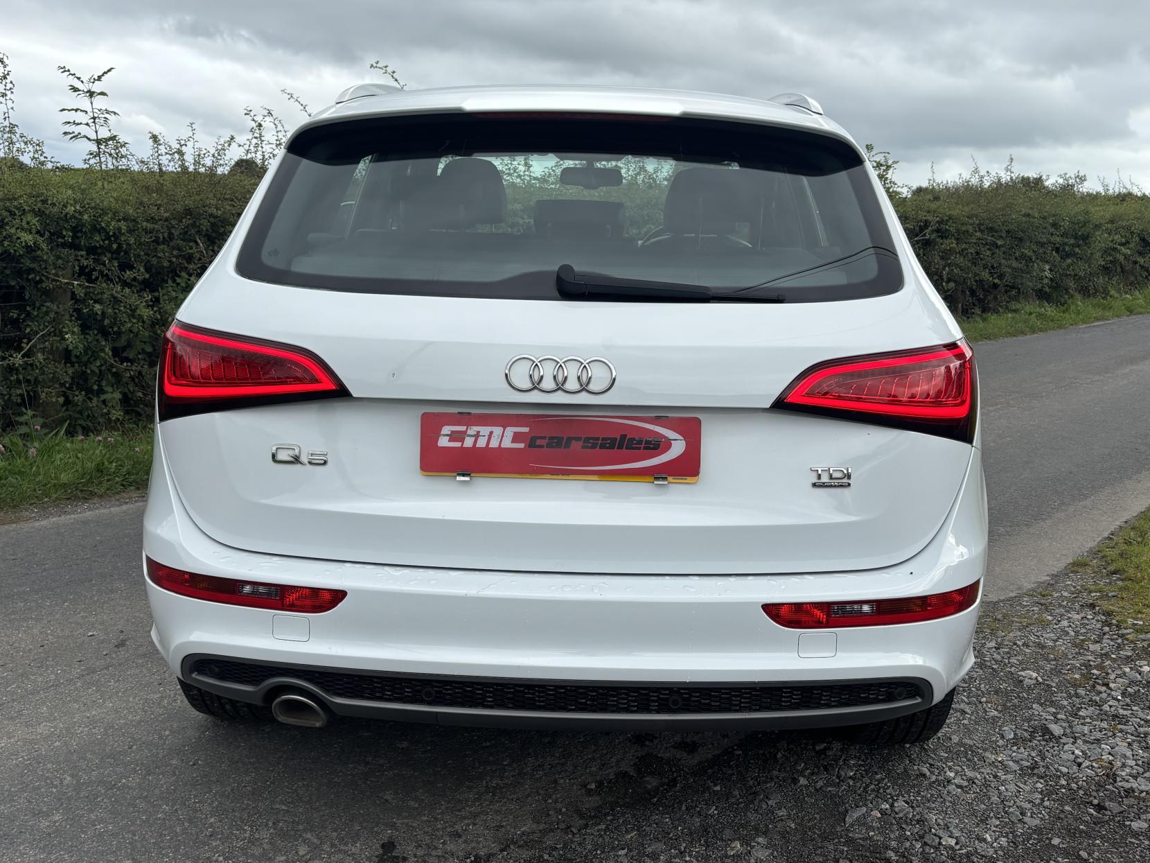 Audi Q5 2.0 TDI S line SUV 5dr Diesel S Tronic quattro Euro 5 (s/s) (177 ps)