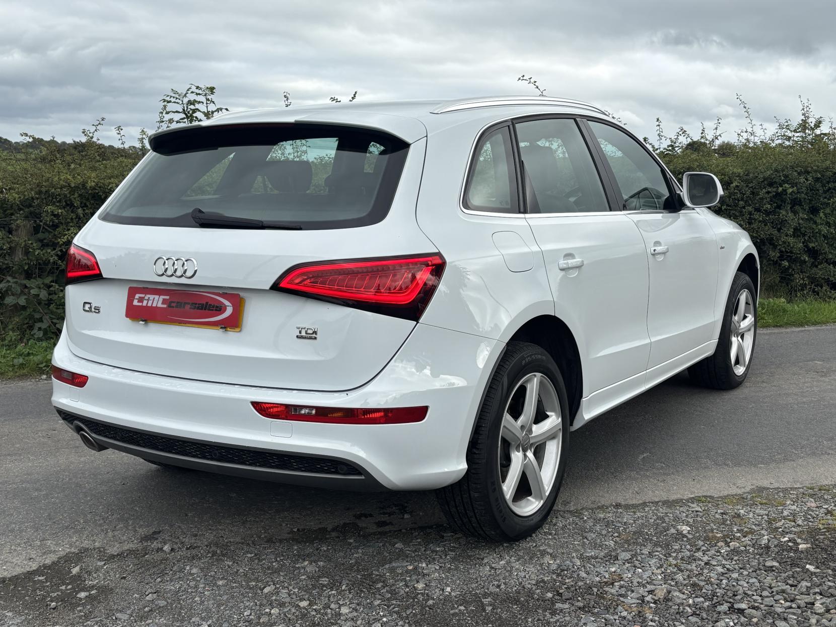 Audi Q5 2.0 TDI S line SUV 5dr Diesel S Tronic quattro Euro 5 (s/s) (177 ps)
