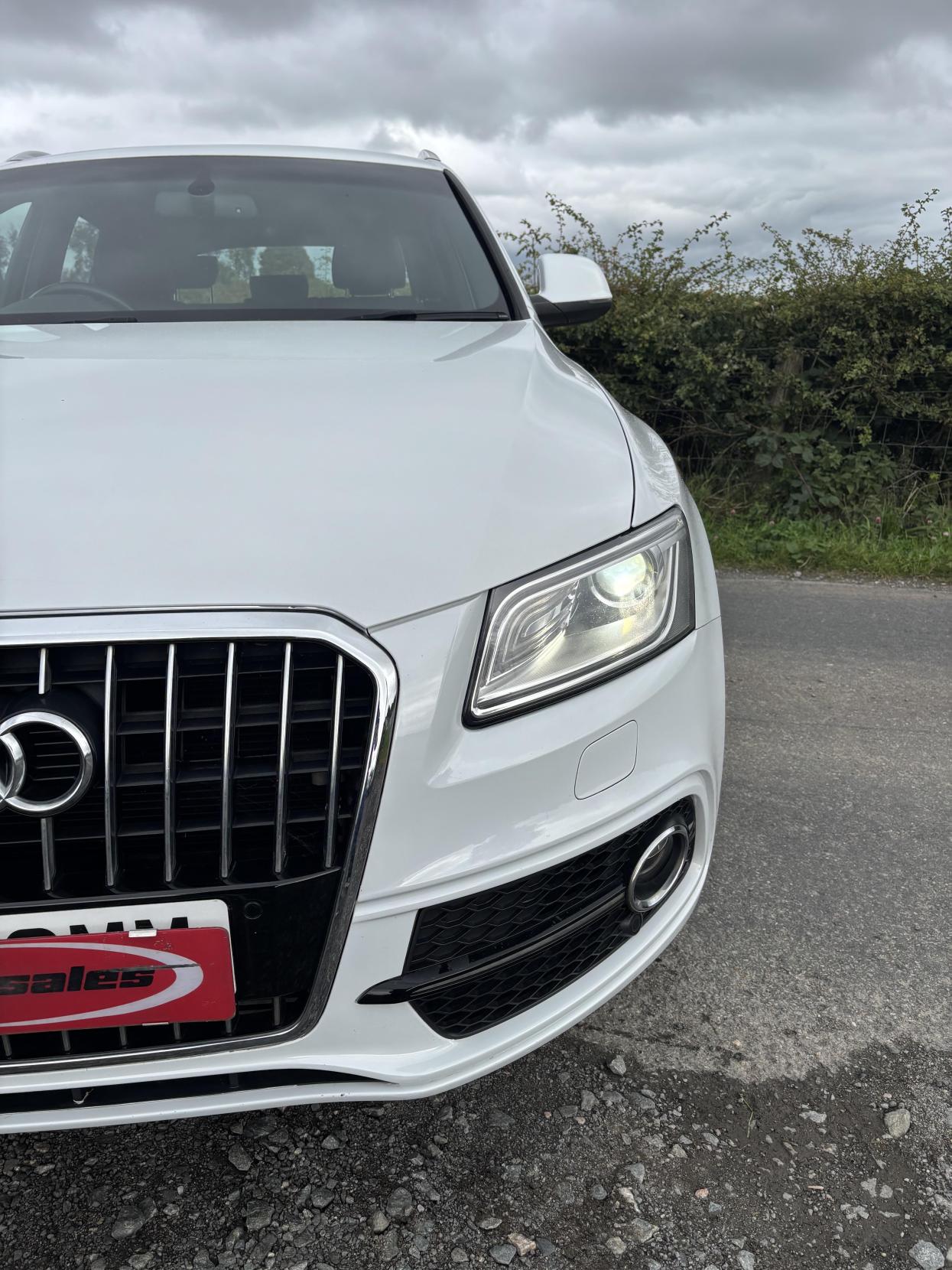 Audi Q5 2.0 TDI S line SUV 5dr Diesel S Tronic quattro Euro 5 (s/s) (177 ps)