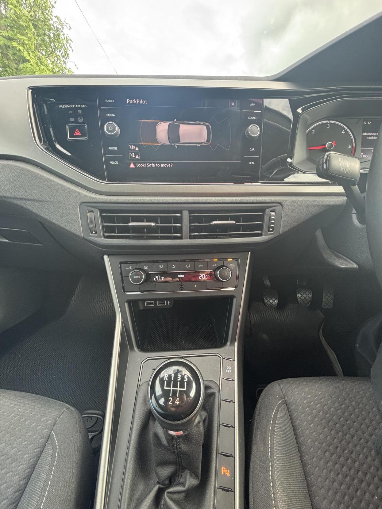 Volkswagen Polo 1.6 TDI SE Hatchback 5dr Diesel Manual Euro 6 (s/s) (80 ps)