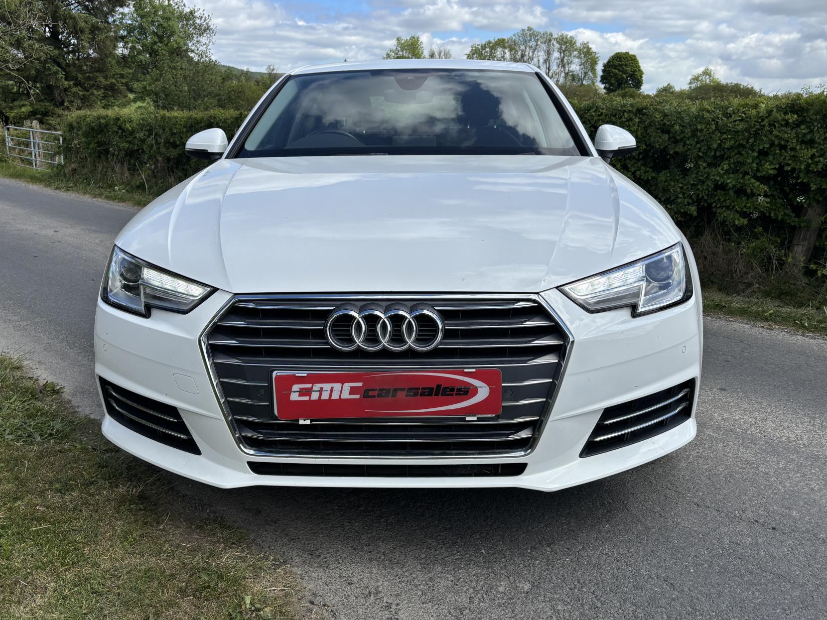 Audi A4 2.0 TDI ultra SE Saloon 4dr Diesel Manual Euro 6 (s/s) (150 ps)