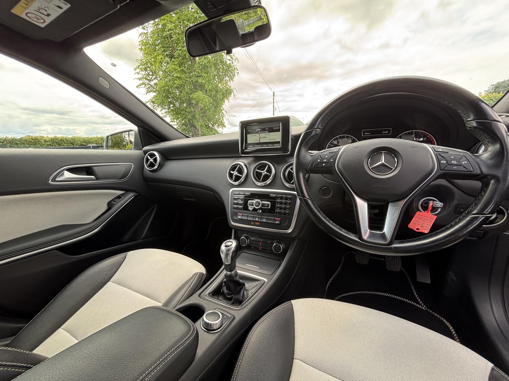 Mercedes-Benz A Class 1.5 A180 CDI ECO SE Hatchback 5dr Diesel Manual Euro 5 (s/s) (109 ps)