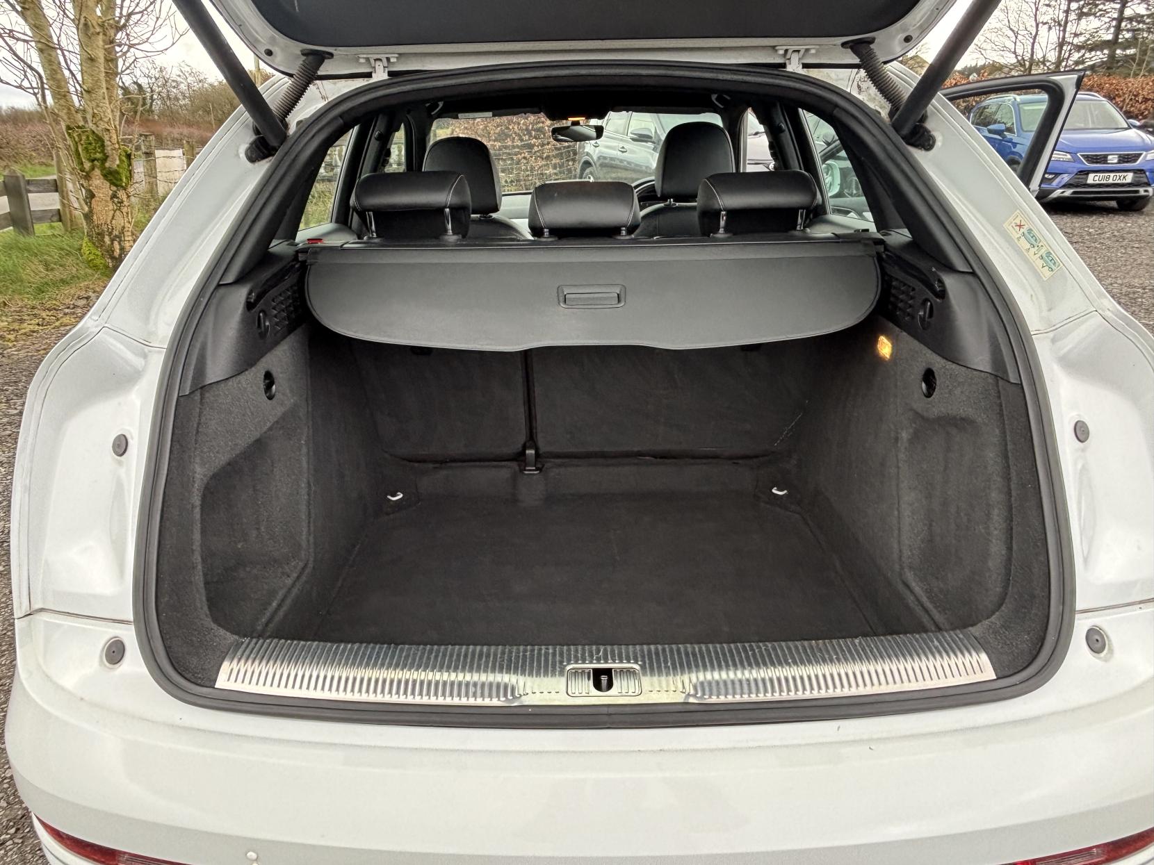 Audi Q3 2.0 TDI S line Edition SUV 5dr Diesel Manual Euro 6 (s/s) (150 ps)