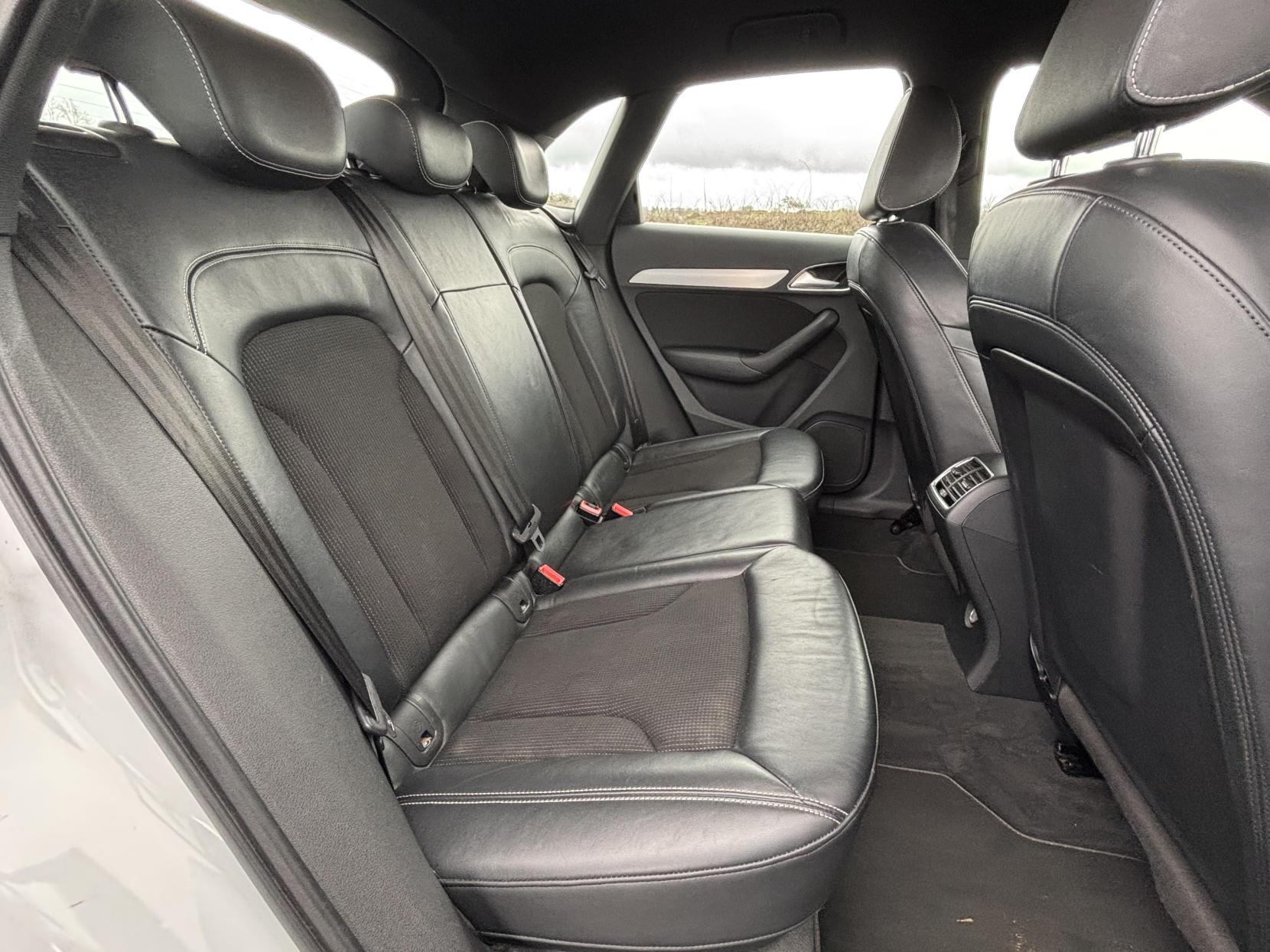 Audi Q3 2.0 TDI S line Edition SUV 5dr Diesel Manual Euro 6 (s/s) (150 ps)