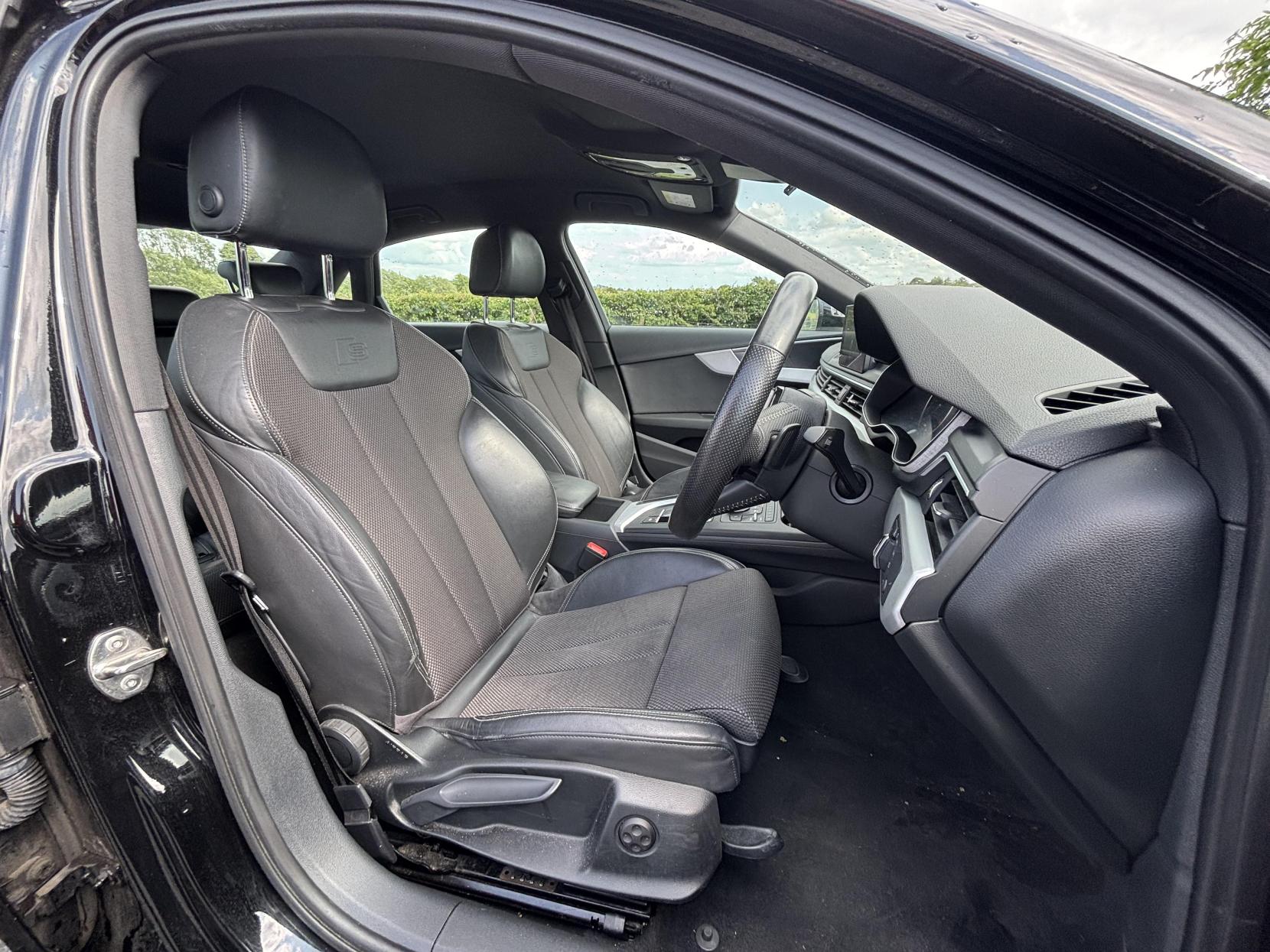 Audi A4 2.0 TDI S line Saloon 4dr Diesel S Tronic Euro 6 (s/s) (150 ps)