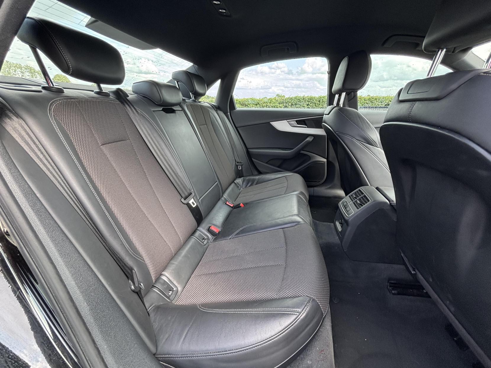 Audi A4 2.0 TDI S line Saloon 4dr Diesel S Tronic Euro 6 (s/s) (150 ps)