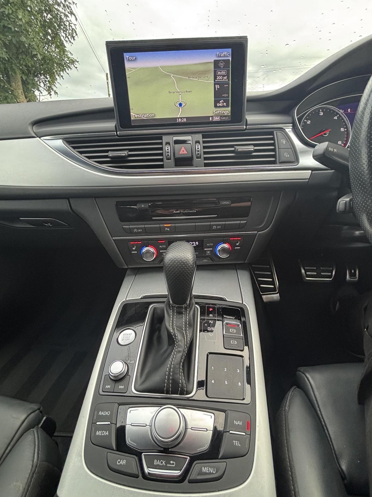 Audi A6 Saloon 2.0 TDI ultra S line Saloon 4dr Diesel S Tronic Euro 6 (s/s) (190 ps)
