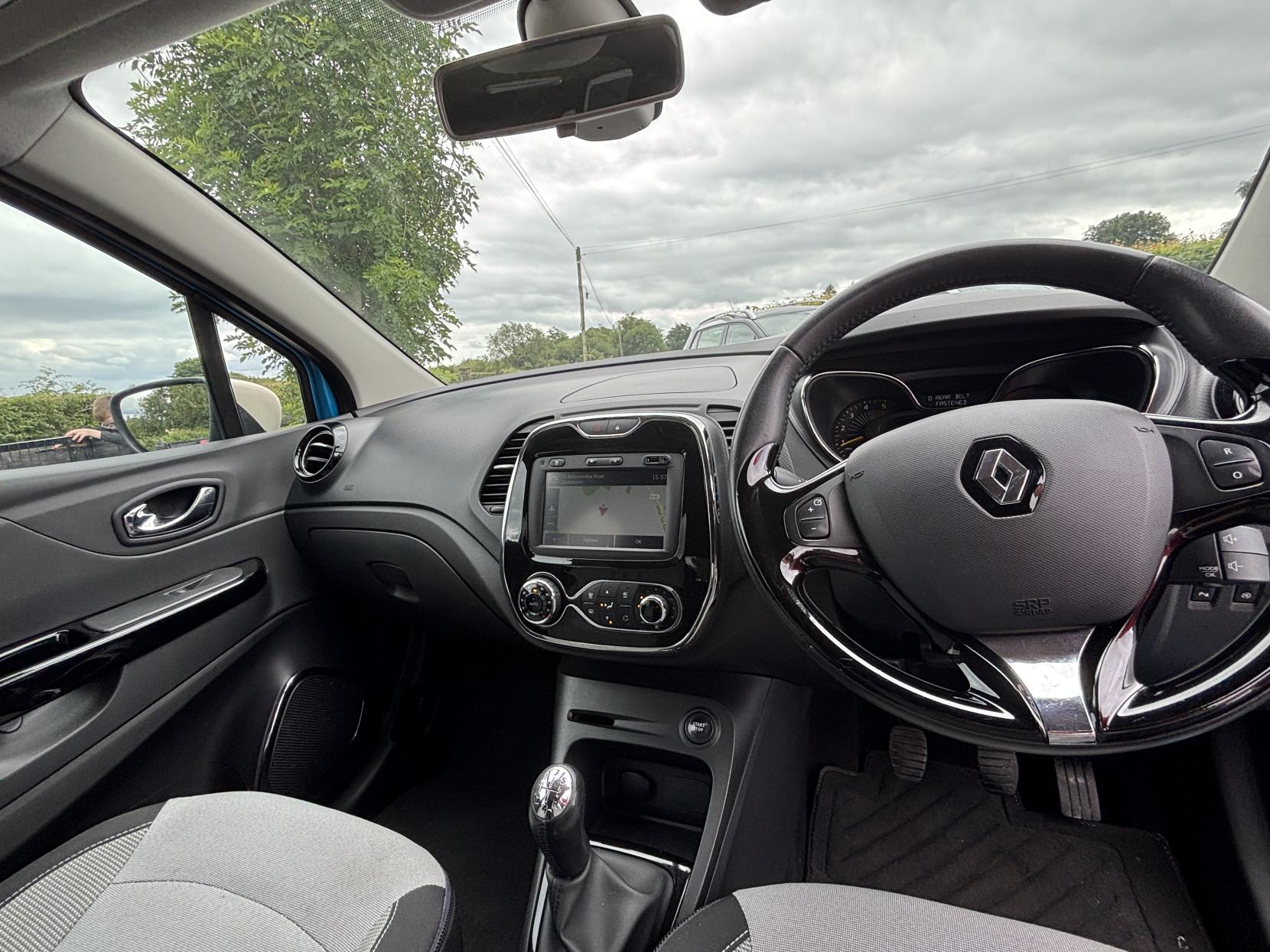 Renault Captur 1.5 dCi ENERGY Dynamique S MediaNav SUV 5dr Diesel Manual Euro 5 (s/s) (90 ps)