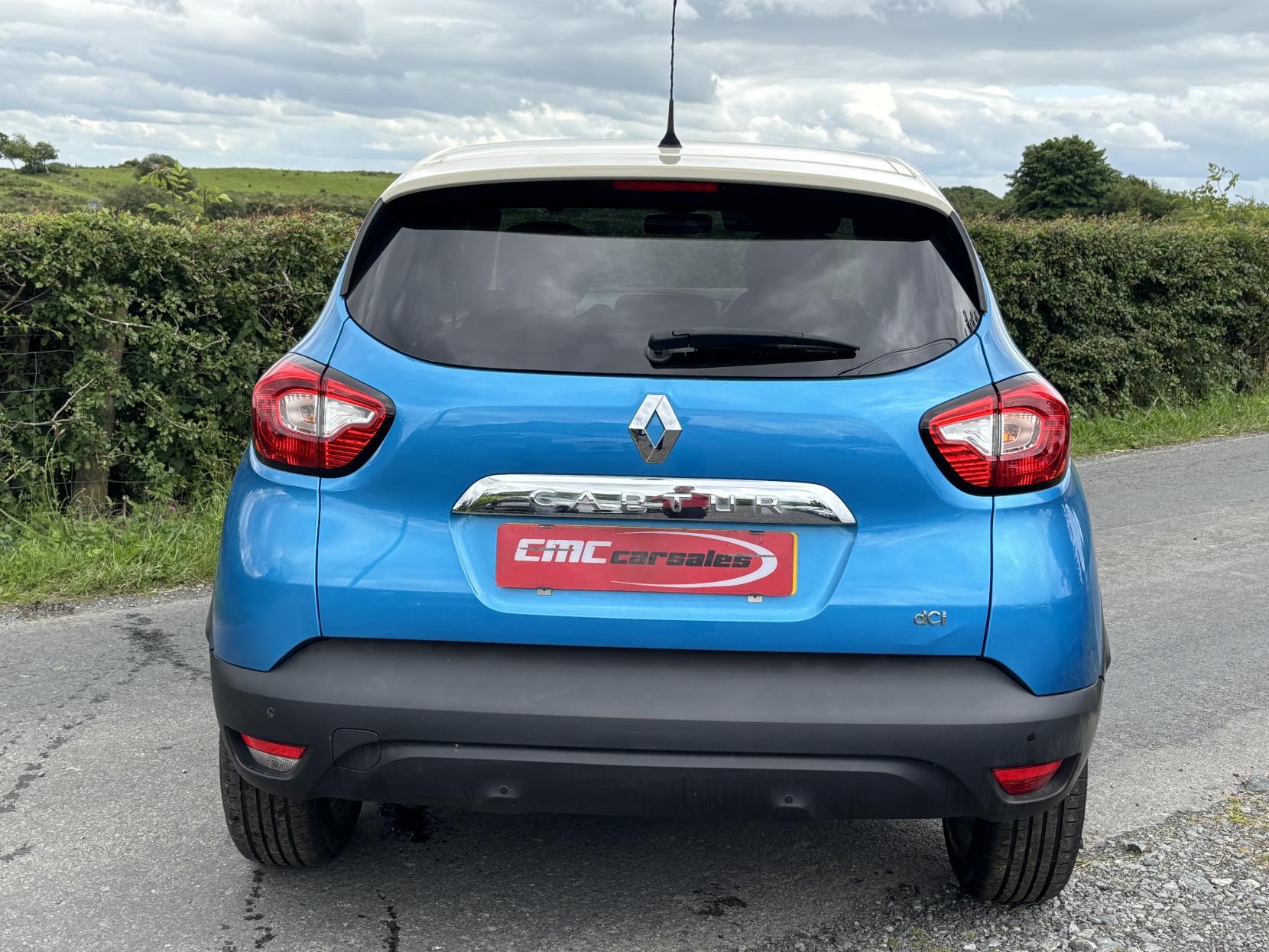 Renault Captur 1.5 dCi ENERGY Dynamique S MediaNav SUV 5dr Diesel Manual Euro 5 (s/s) (90 ps)
