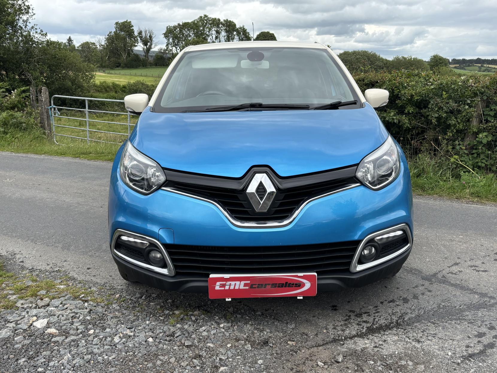 Renault Captur 1.5 dCi ENERGY Dynamique S MediaNav SUV 5dr Diesel Manual Euro 5 (s/s) (90 ps)