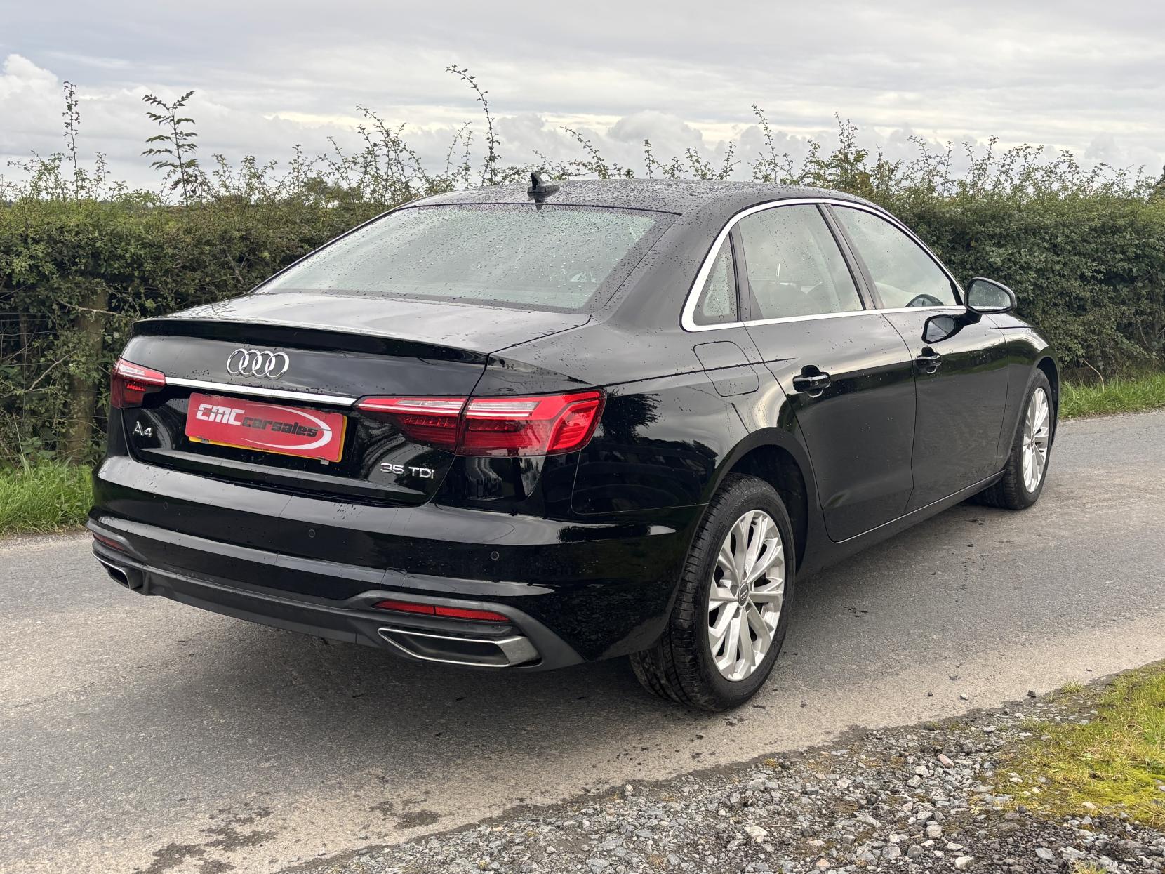 Audi A4 2.0 TDI 35 Technik Saloon 4dr Diesel S Tronic Euro 6 (s/s) (163 ps)