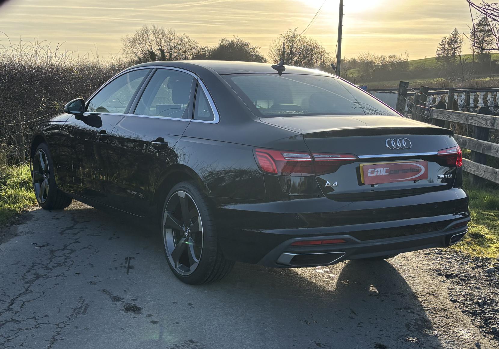 Audi A4 2.0 TDI 35 Technik Saloon 4dr Diesel S Tronic Euro 6 (s/s) (163 ps)