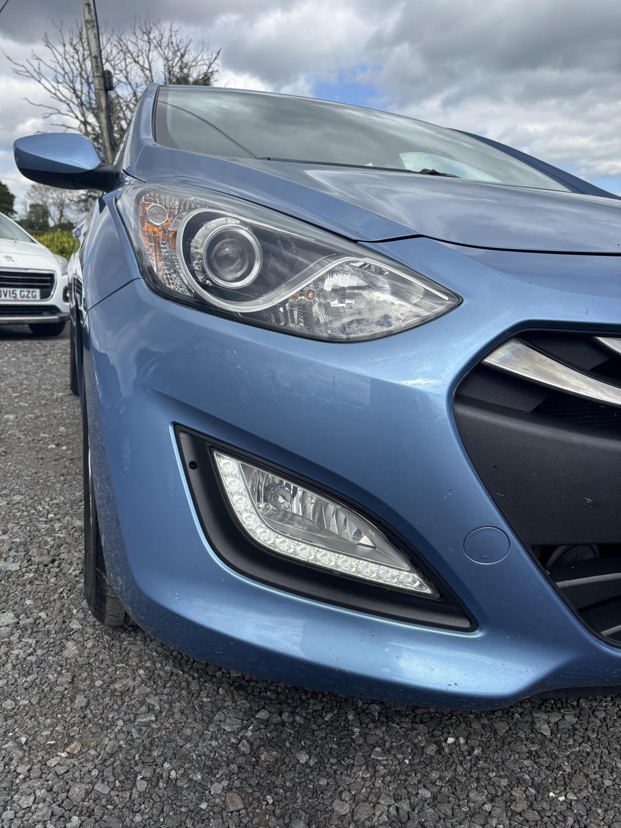 Hyundai i30 1.6 CRDi Active Hatchback 5dr Diesel Auto Euro 5 (110 ps)