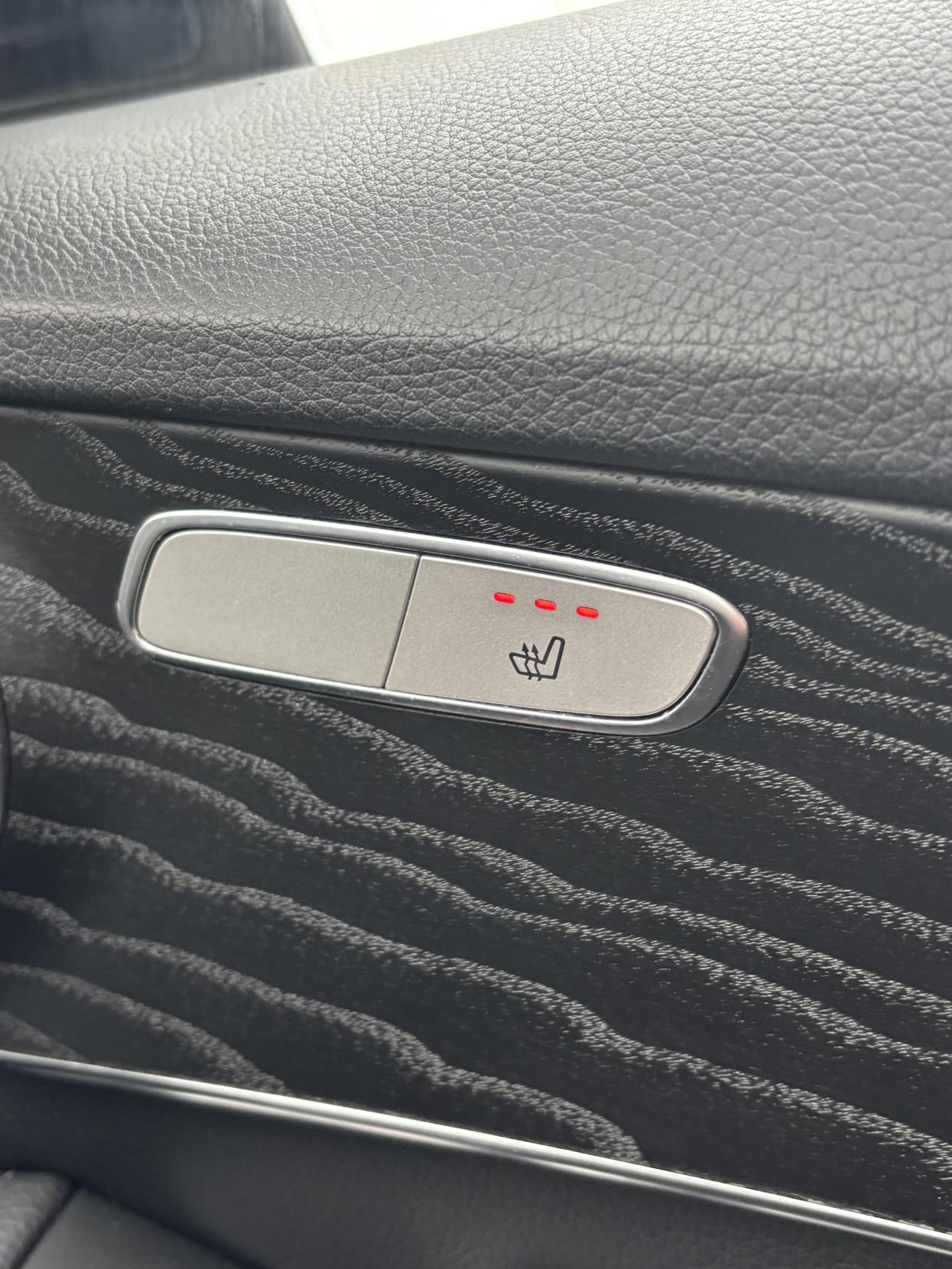 Mercedes-Benz C Class 2.1 C220d AMG Line Saloon 4dr Diesel G-Tronic+ Euro 6 (s/s) (170 ps)