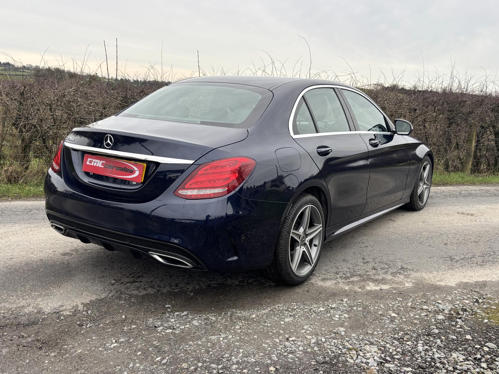Mercedes-Benz C Class 2.1 C220d AMG Line Saloon 4dr Diesel G-Tronic+ Euro 6 (s/s) (170 ps)