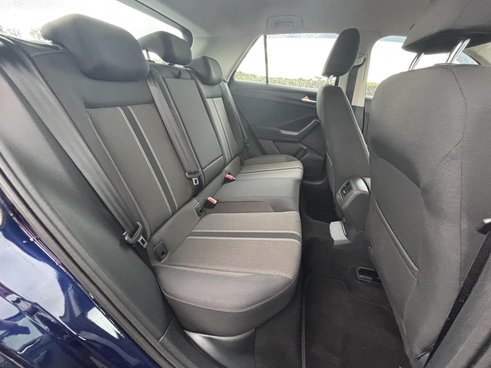Volkswagen T-Roc 1.6 TDI SE SUV 5dr Diesel Manual Euro 6 (s/s) (115 ps)