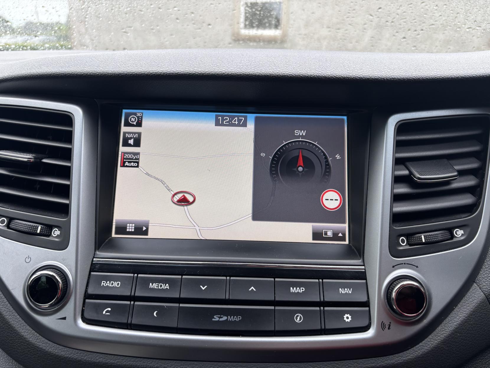 Hyundai TUCSON 1.7 CRDi Blue Drive Premium SUV 5dr Diesel Manual Euro 6 (s/s) (116 ps)