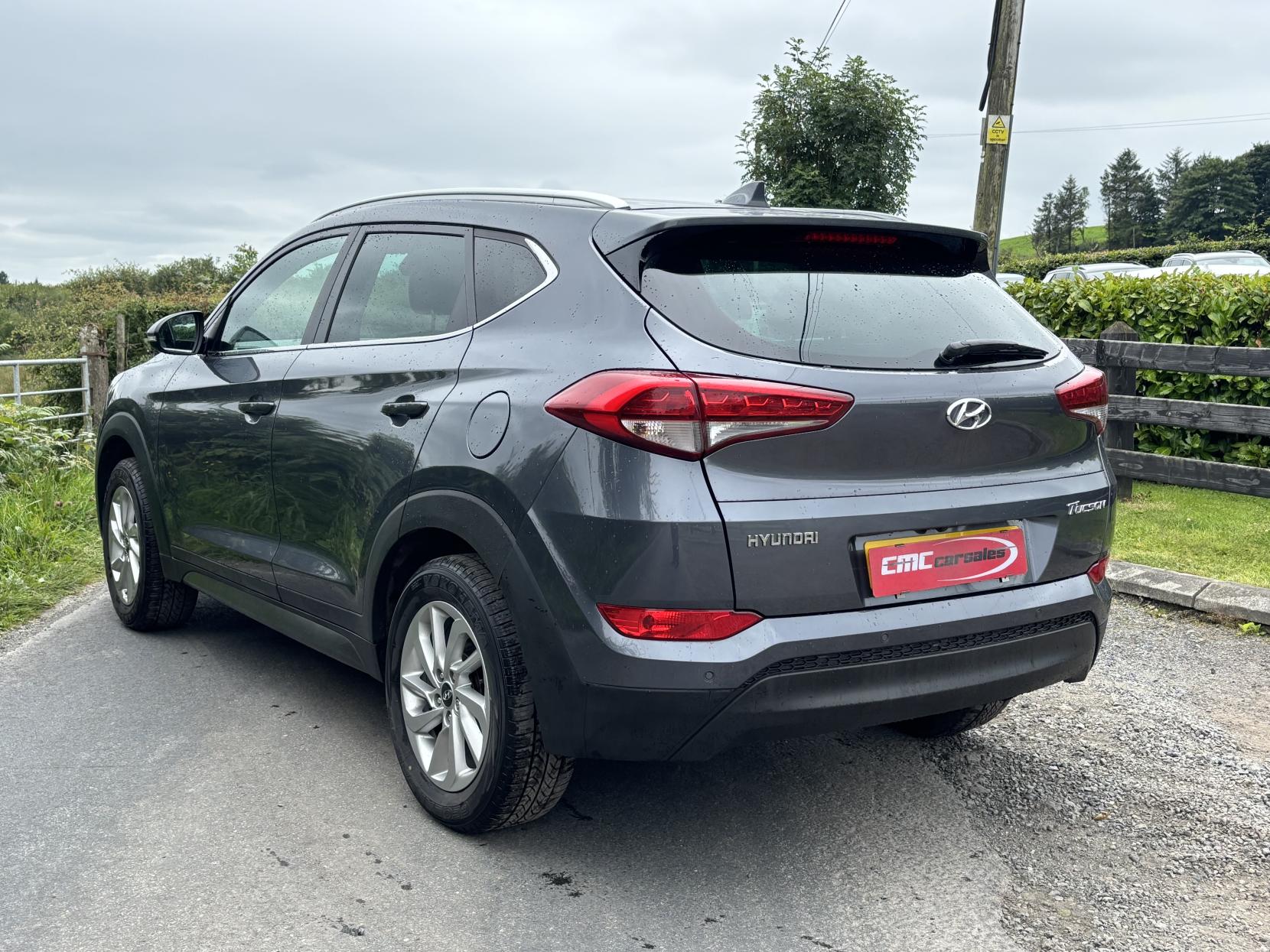 Hyundai TUCSON 1.7 CRDi Blue Drive Premium SUV 5dr Diesel Manual Euro 6 (s/s) (116 ps)