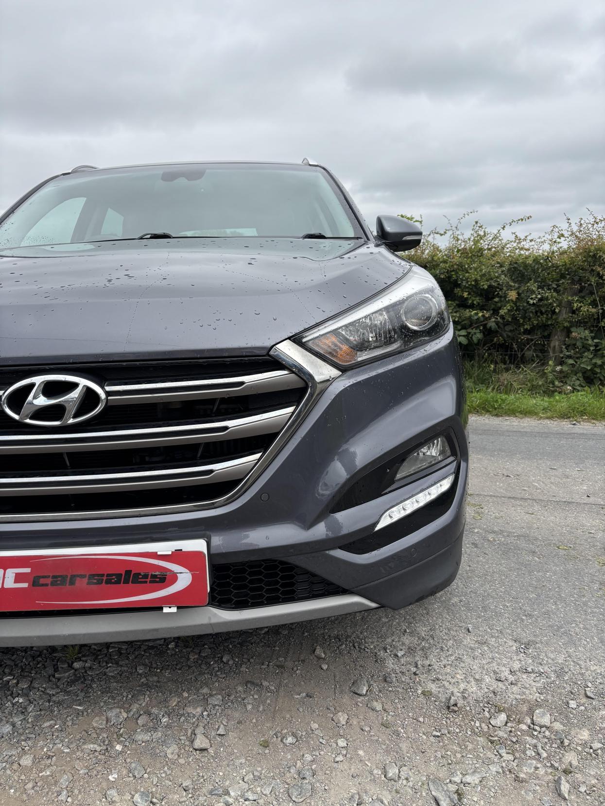 Hyundai TUCSON 1.7 CRDi Blue Drive Premium SUV 5dr Diesel Manual Euro 6 (s/s) (116 ps)