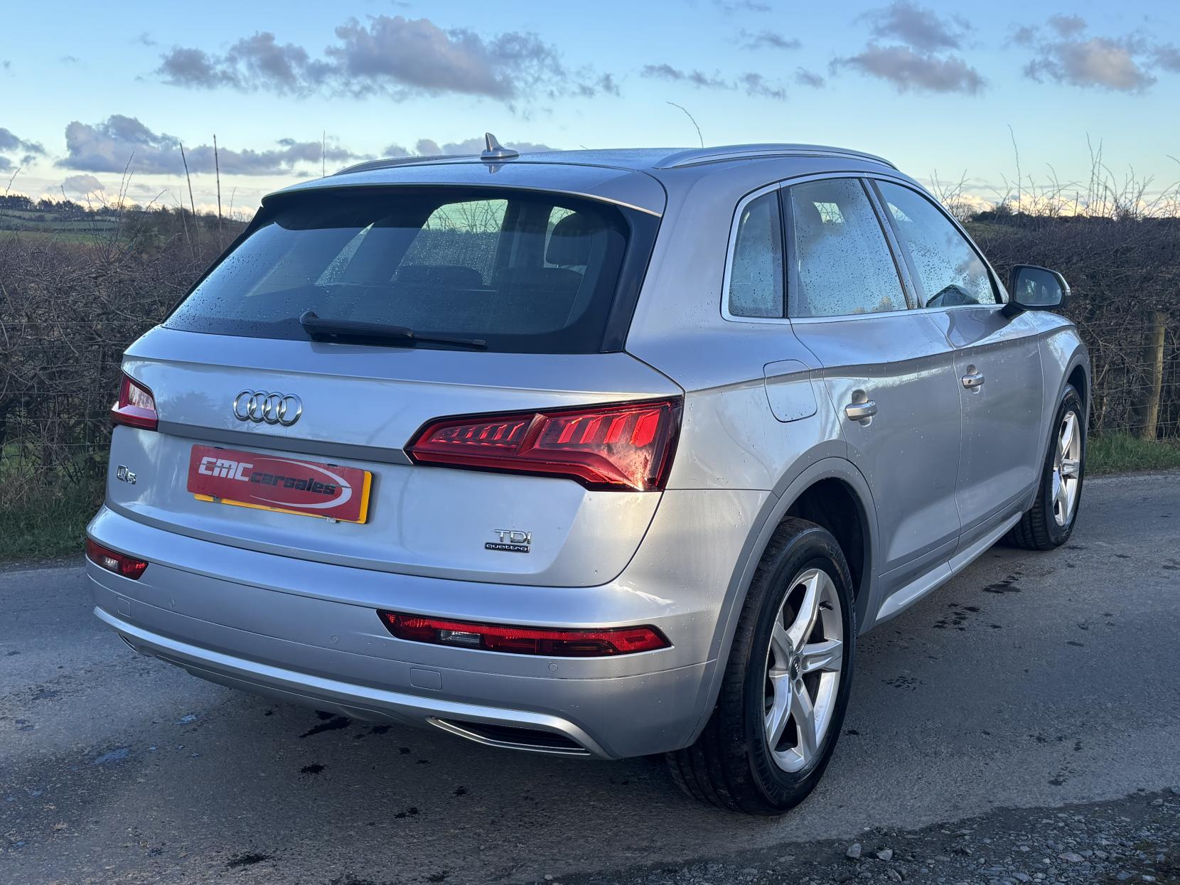Audi Q5 2.0 TDI Sport SUV 5dr Diesel S Tronic quattro Euro 6 (s/s) (190 ps)