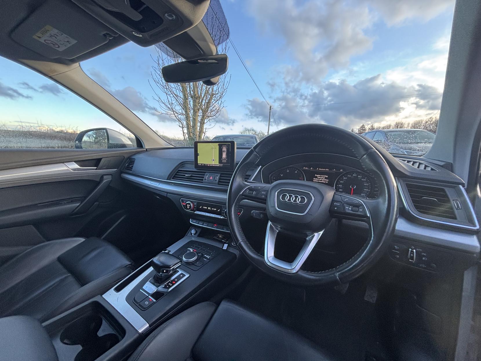 Audi Q5 2.0 TDI Sport SUV 5dr Diesel S Tronic quattro Euro 6 (s/s) (190 ps)