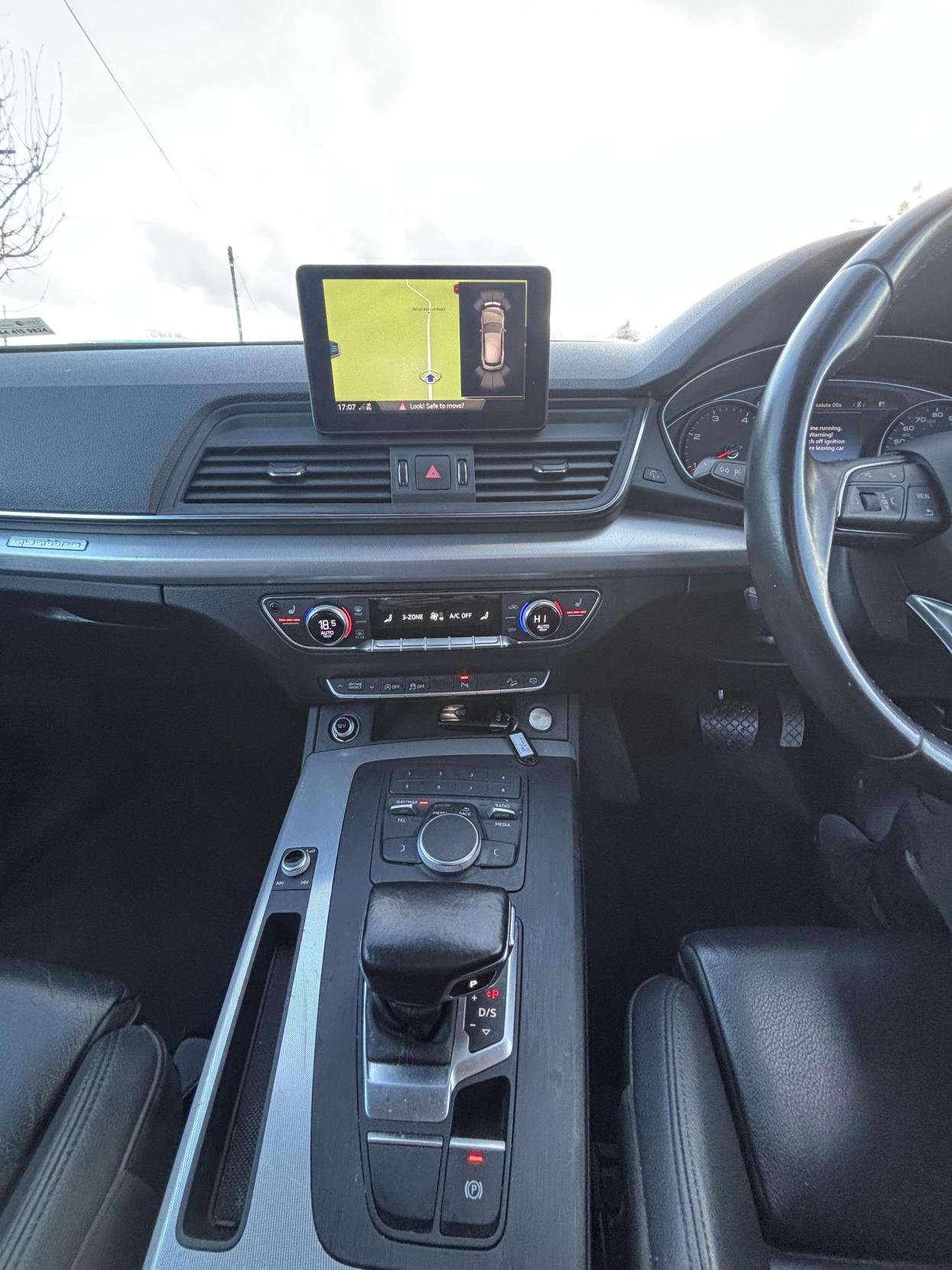 Audi Q5 2.0 TDI Sport SUV 5dr Diesel S Tronic quattro Euro 6 (s/s) (190 ps)