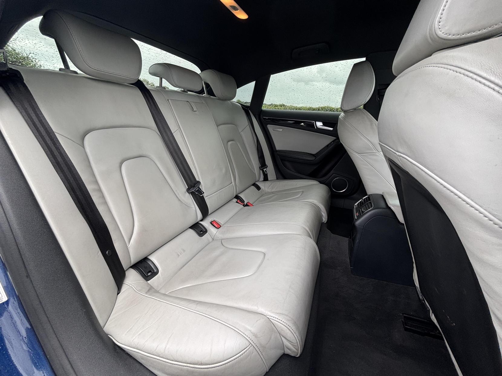 Audi A5 2.0 TDI Black Edition Sportback 5dr Diesel Multitronic Euro 5 (s/s) (177 ps)