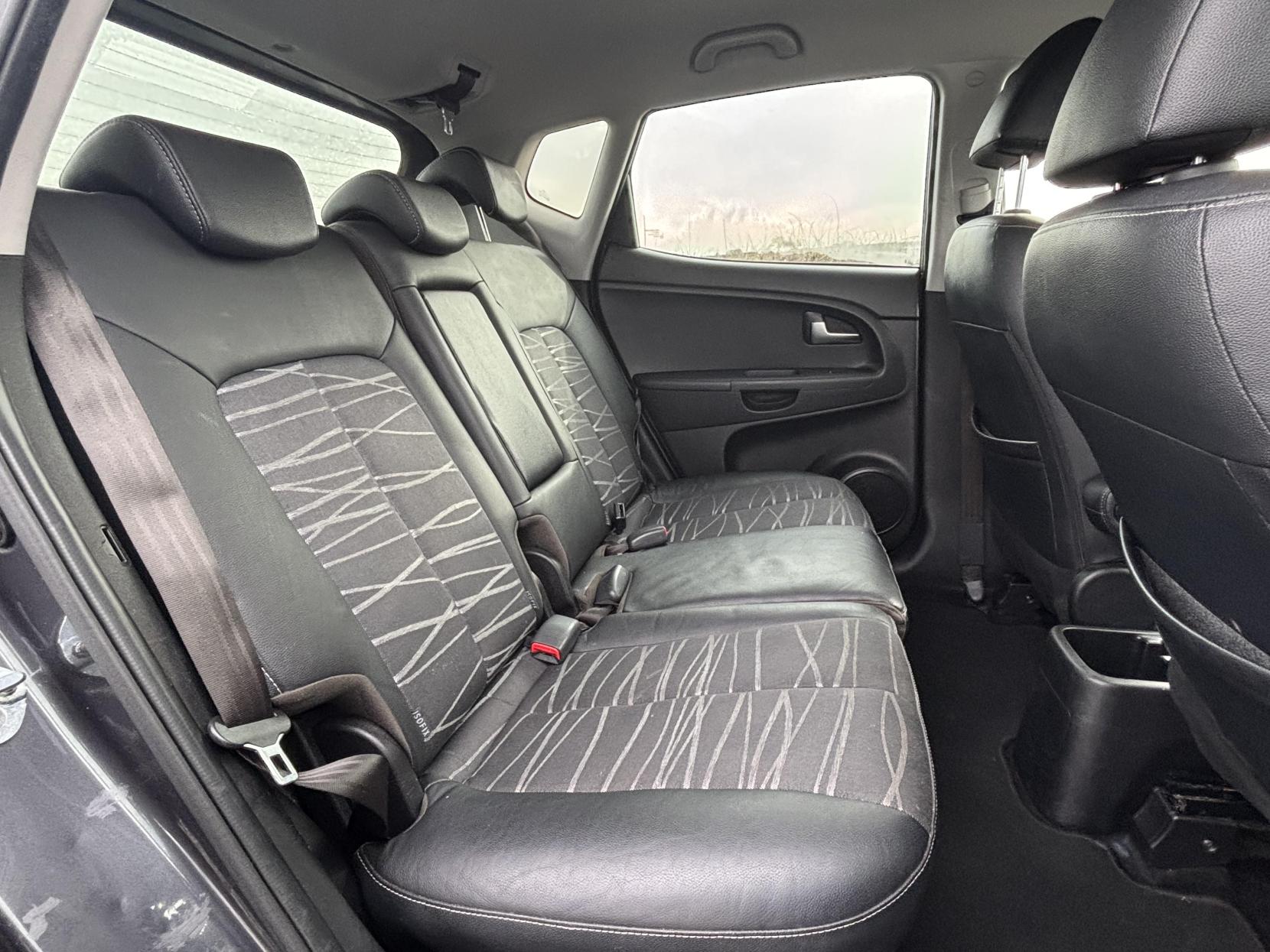 Kia Venga 1.6 3 MPV 5dr Petrol Manual Euro 6 (s/s) (123 bhp)