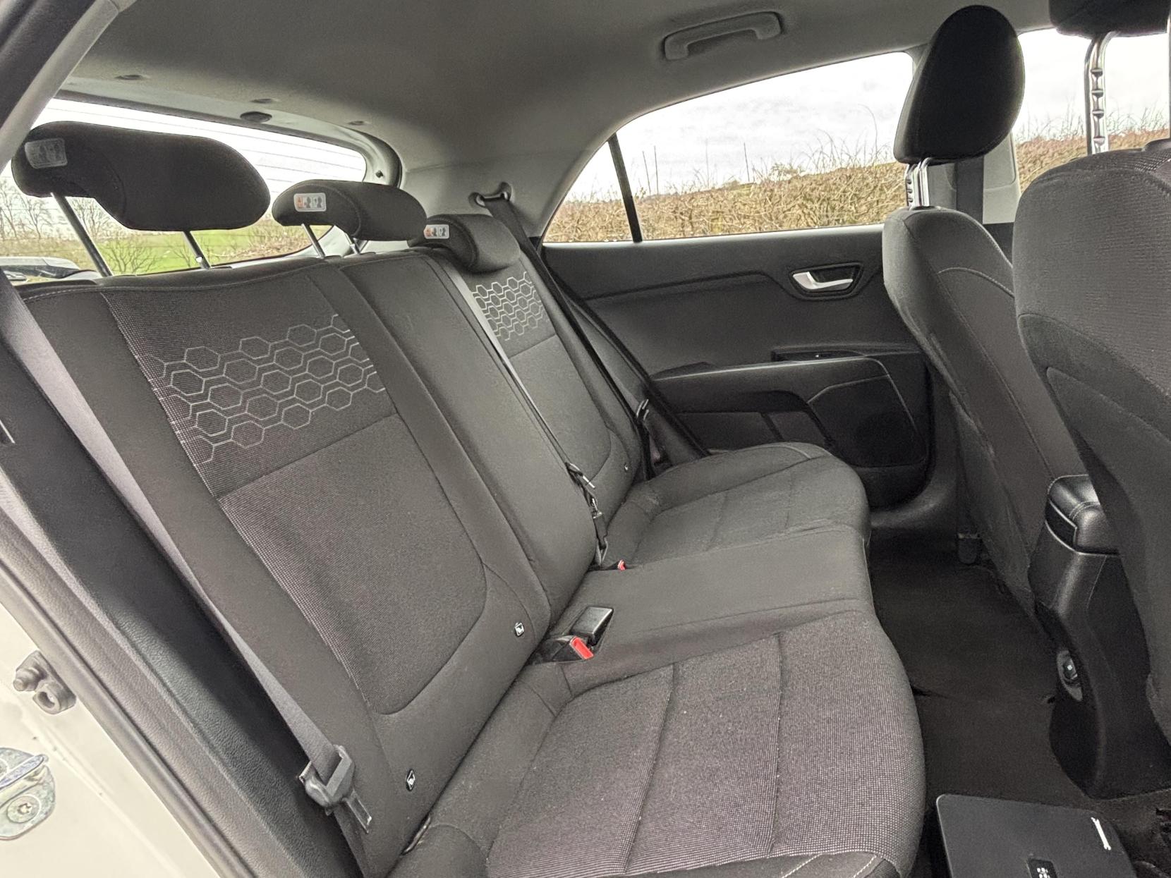 Kia Rio 1.0 T-GDi 2 Hatchback 5dr Petrol Manual Euro 6 (s/s) (99 bhp)