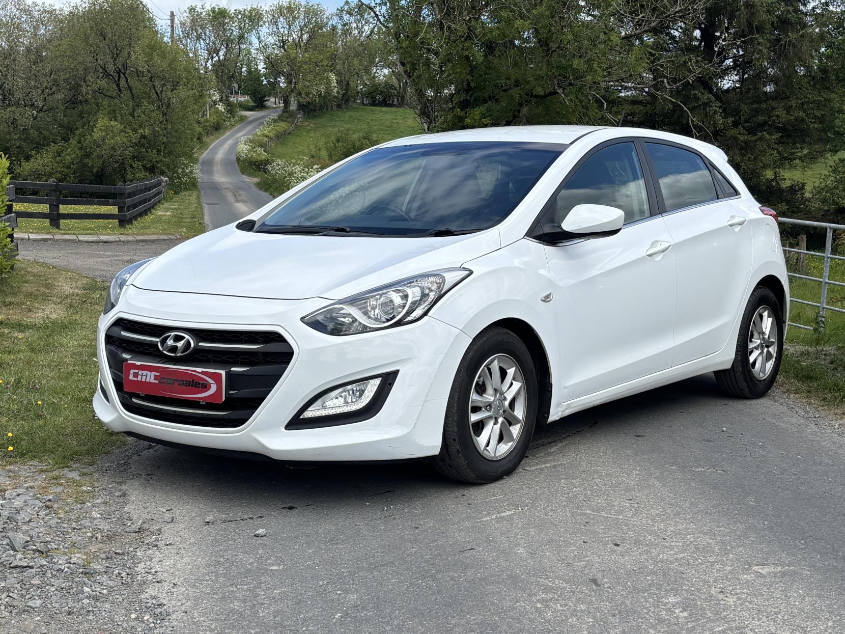 Hyundai i30 1.6 CRDi Blue Drive SE Hatchback 5dr Diesel Manual Euro 6 (s/s) (110 ps)
