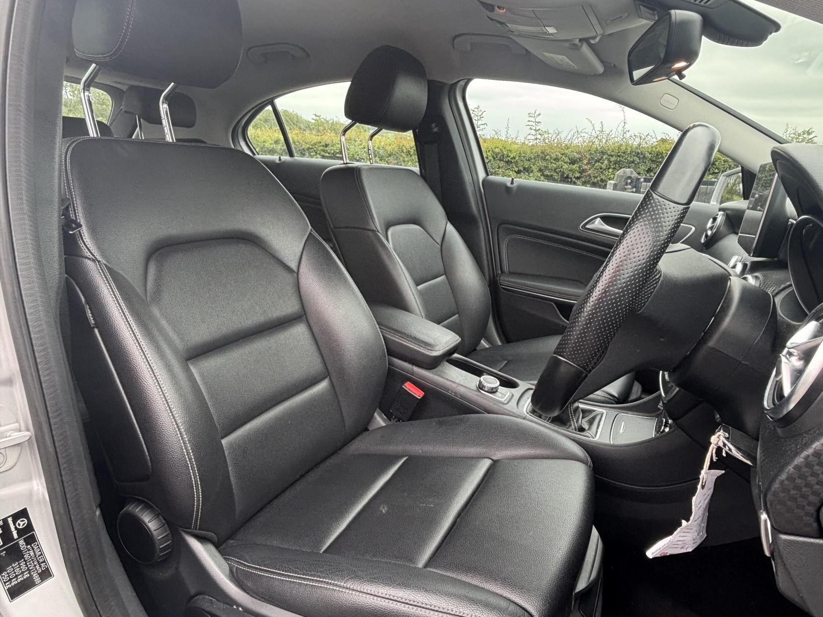 Mercedes-Benz A Class 1.5 A180d Sport Hatchback 5dr Diesel Manual Euro 6 (s/s) (109 ps)