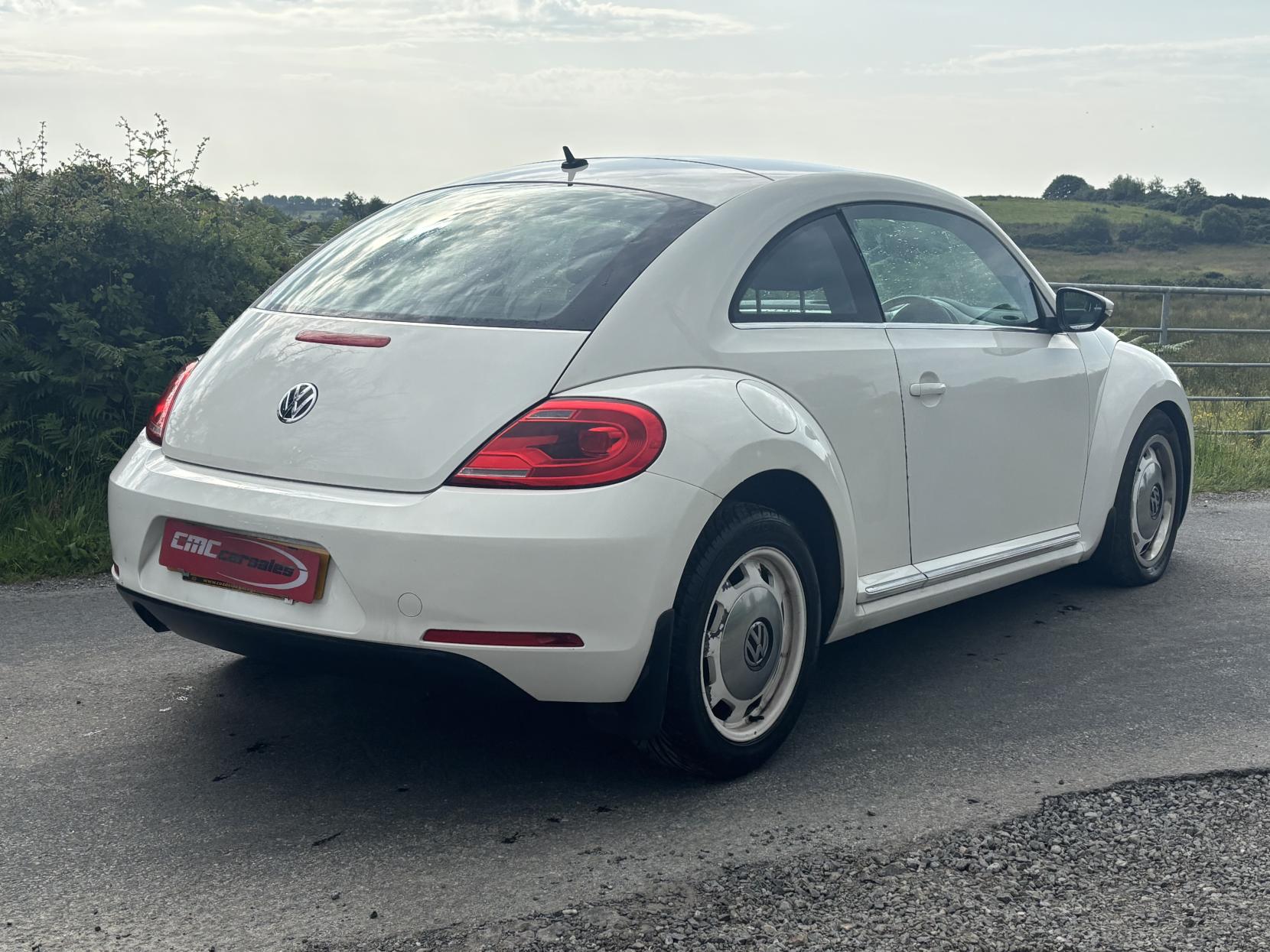Volkswagen Beetle 1.6 TDI BlueMotion Tech Design Hatchback 3dr Diesel Manual Euro 5 (s/s) (105 ps)