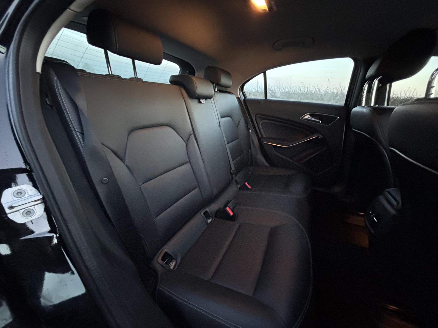 Mercedes-Benz A Class 1.5 A180d Sport Hatchback 5dr Diesel Manual Euro 6 (s/s) (109 ps)