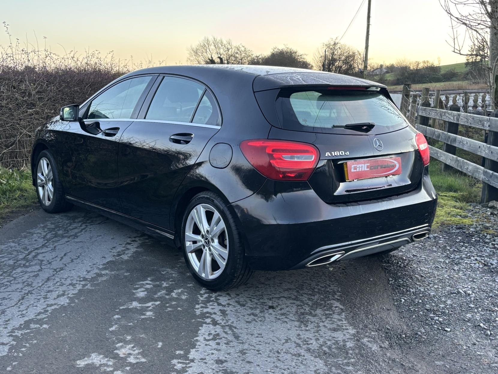 Mercedes-Benz A Class 1.5 A180d Sport Hatchback 5dr Diesel Manual Euro 6 (s/s) (109 ps)