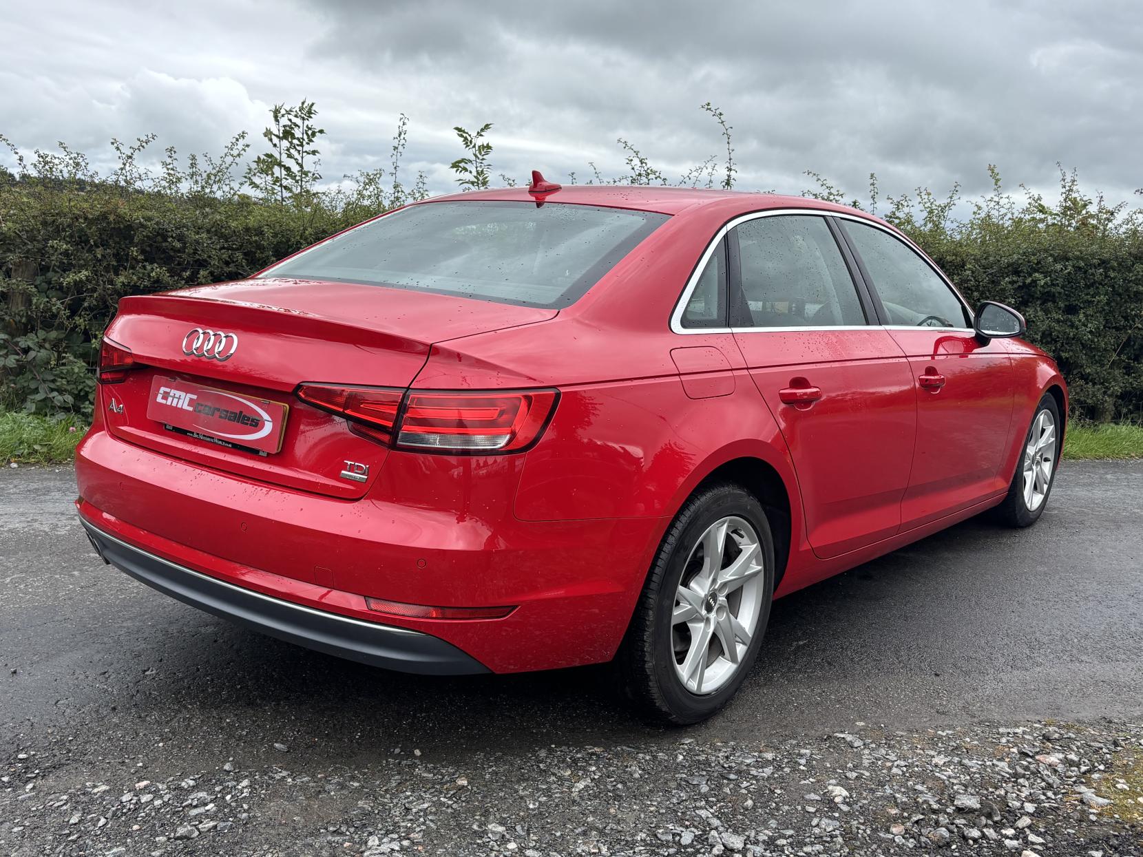 Audi A4 2.0 TDI ultra Sport Saloon 4dr Diesel Manual Euro 6 (s/s) (190 ps)