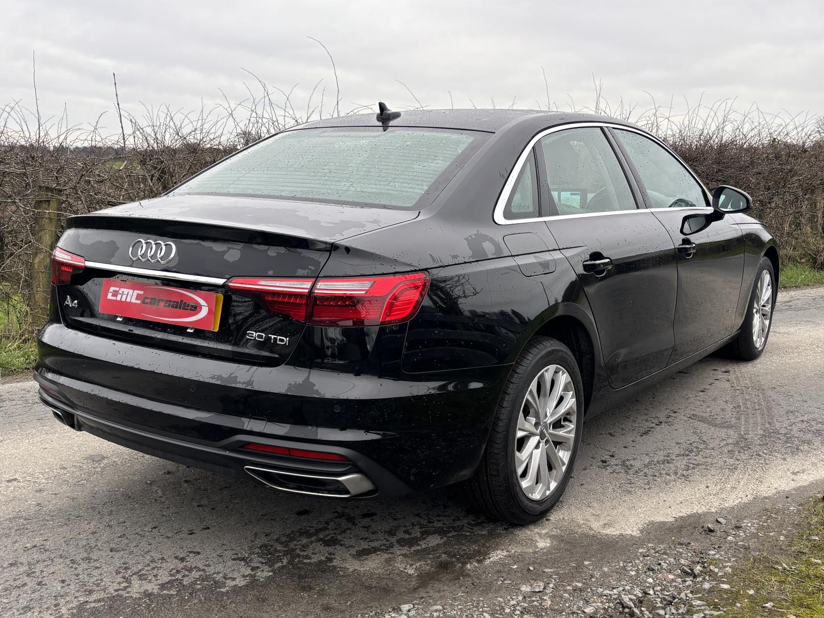 Audi A4 2.0 TDI 30 Technik Saloon 4dr Diesel S Tronic Euro 6 (s/s) (136 ps)