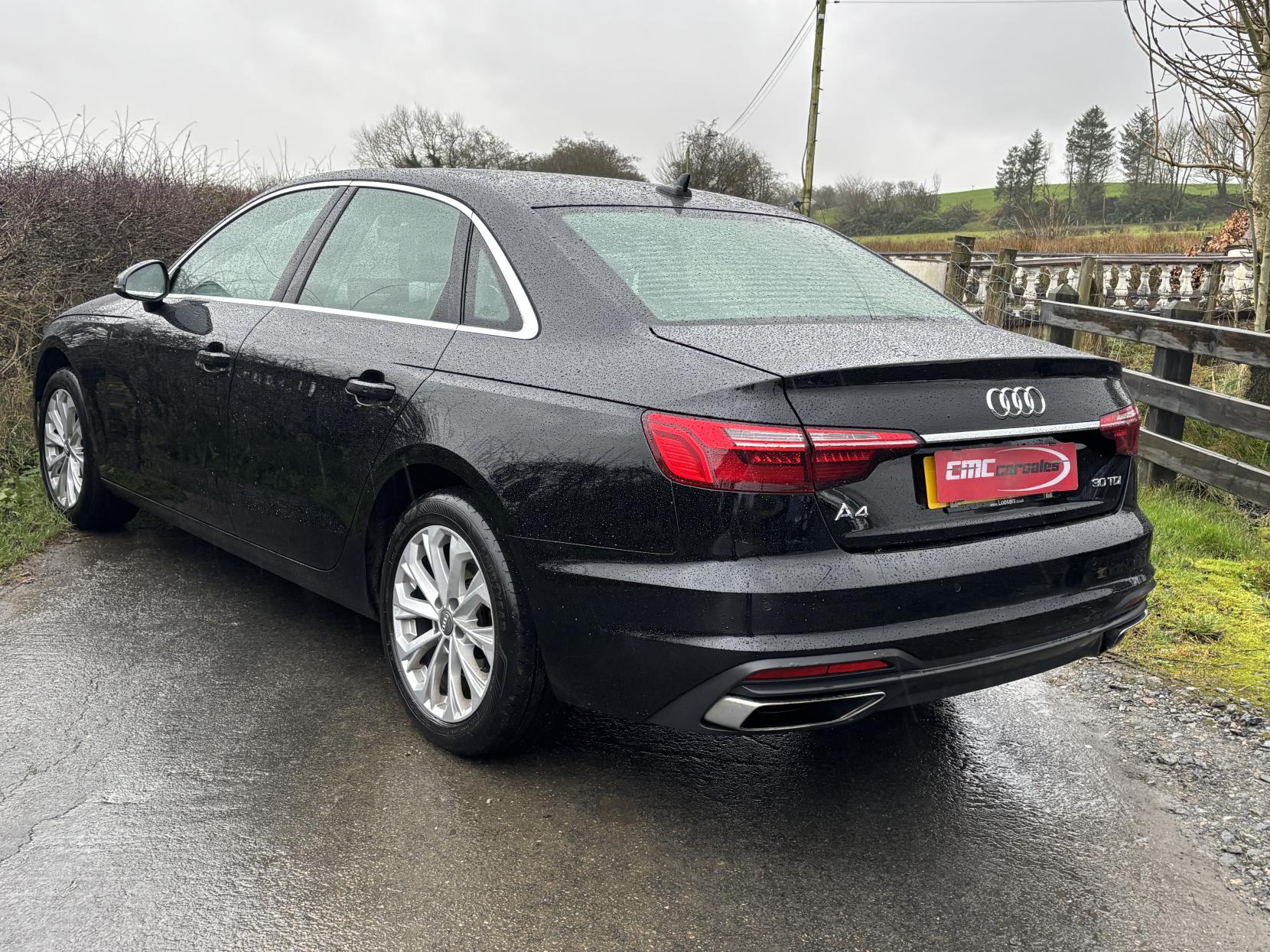 Audi A4 2.0 TDI 30 Technik Saloon 4dr Diesel S Tronic Euro 6 (s/s) (136 ps)
