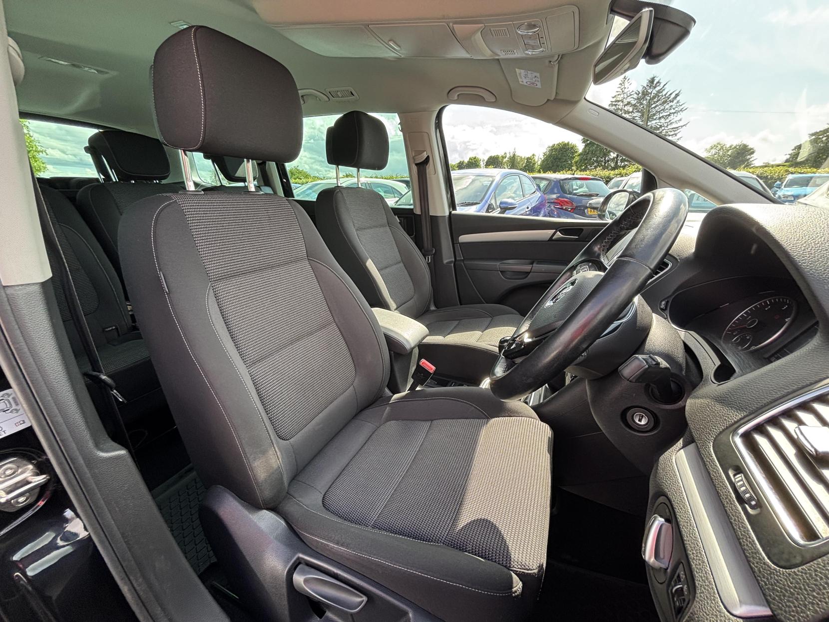 Volkswagen Sharan 2.0 TDI BlueMotion Tech SE MPV 5dr Diesel Manual Euro 6 (s/s) (150 ps)
